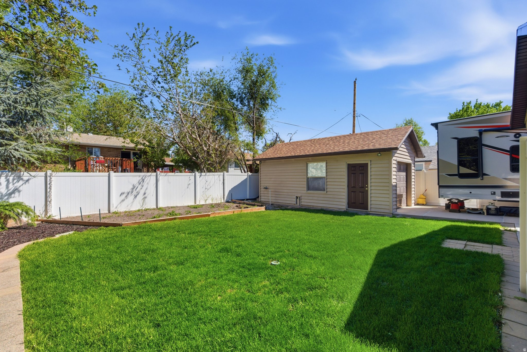 ROBERTS - Residential