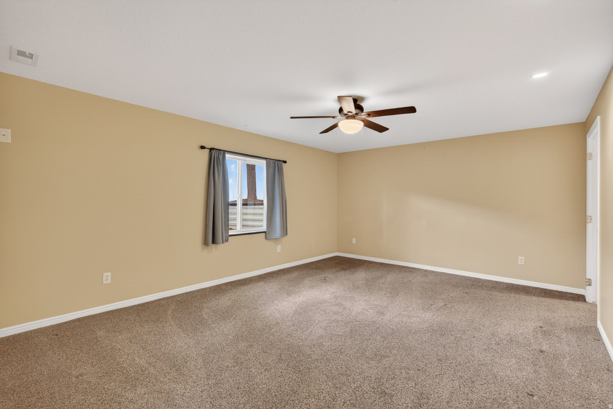 ROBERTS - Residential