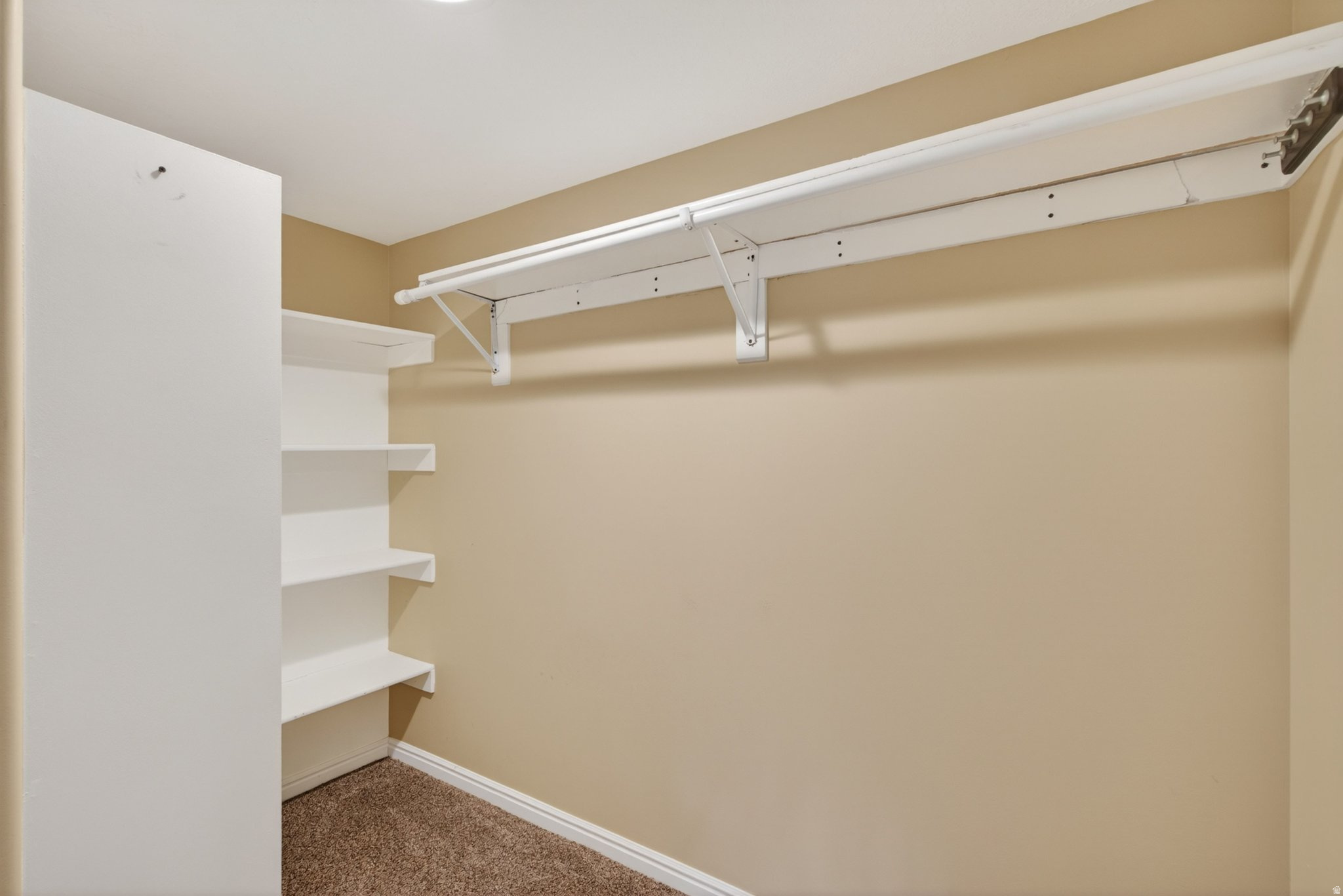 ROBERTS - Residential