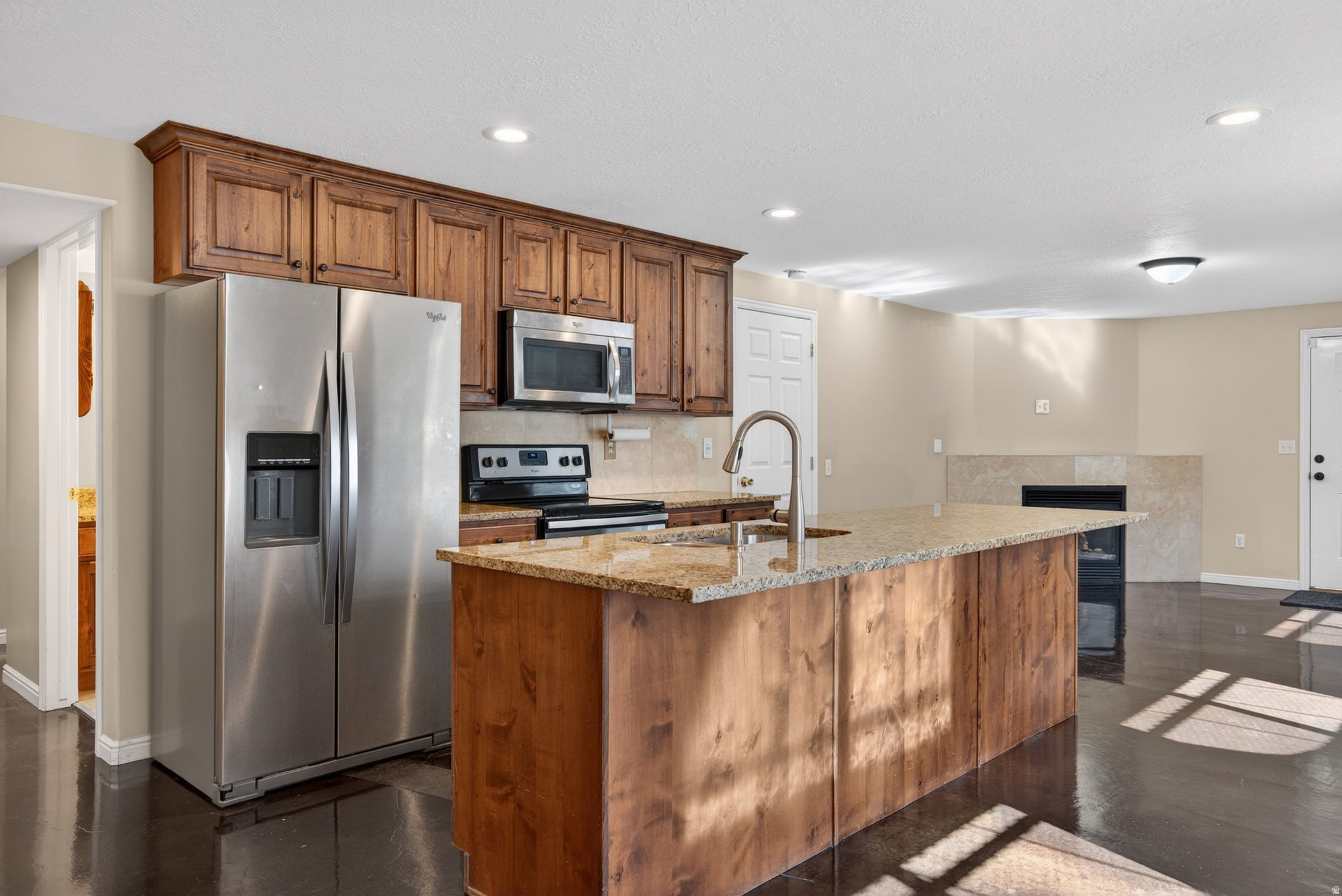 ROBERTS - Residential