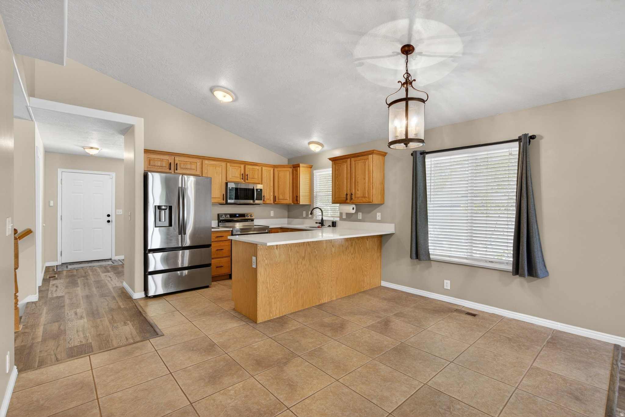 ROBERTS - Residential