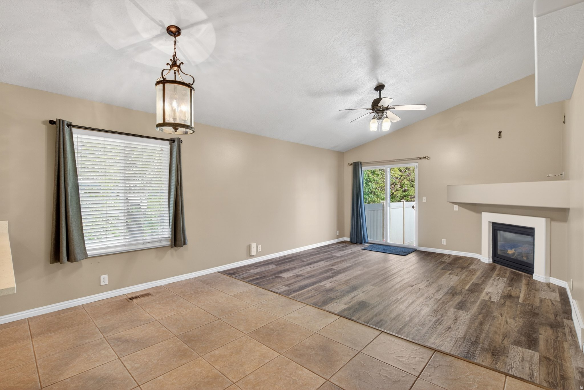 ROBERTS - Residential