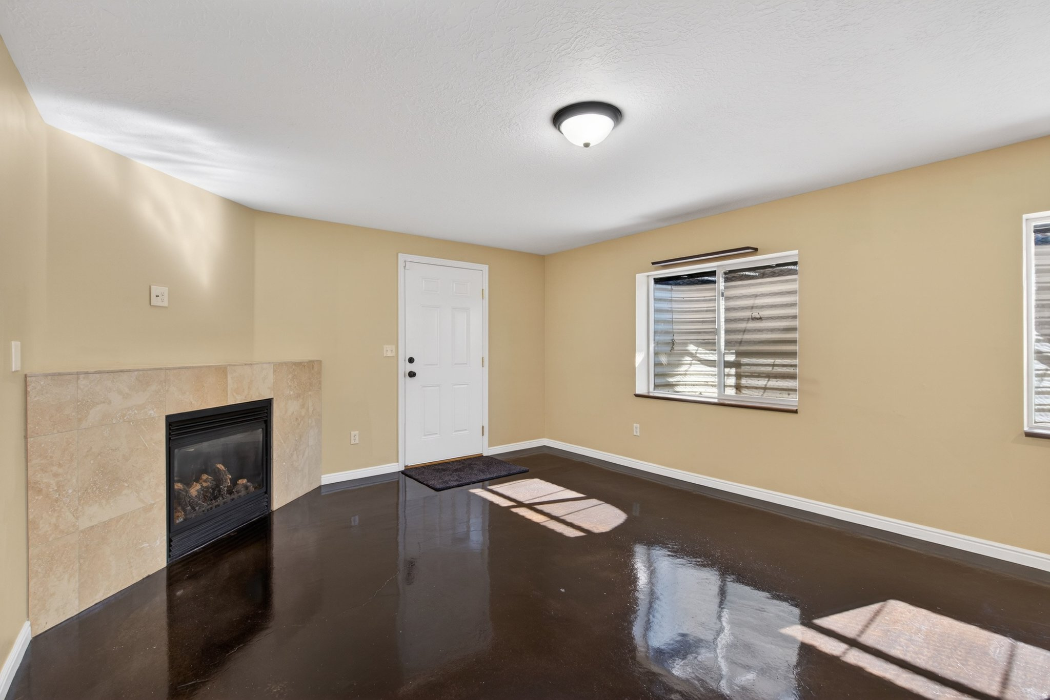 ROBERTS - Residential