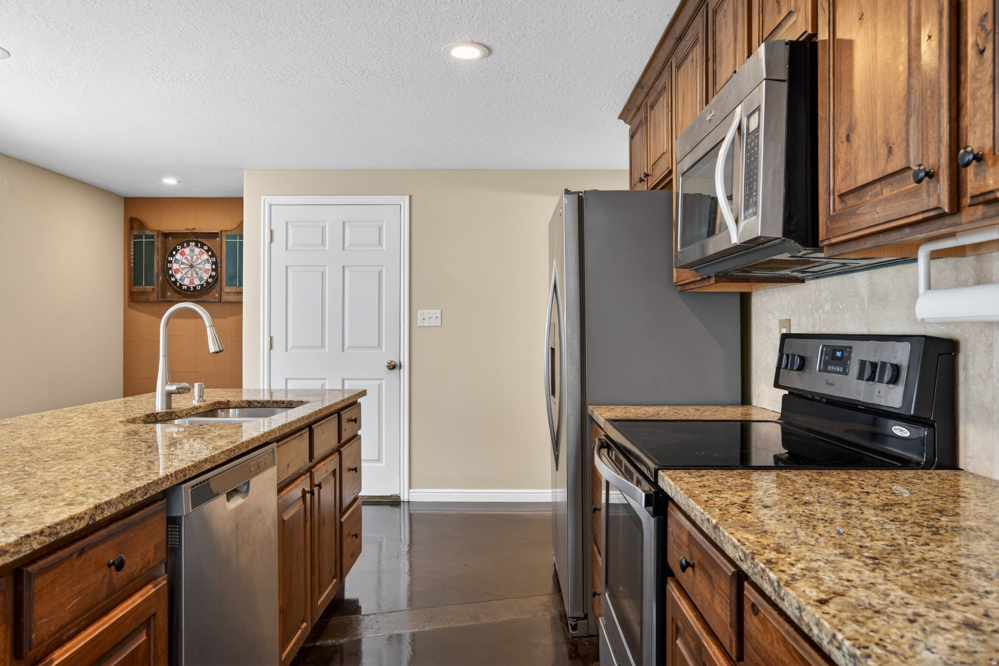 ROBERTS - Residential