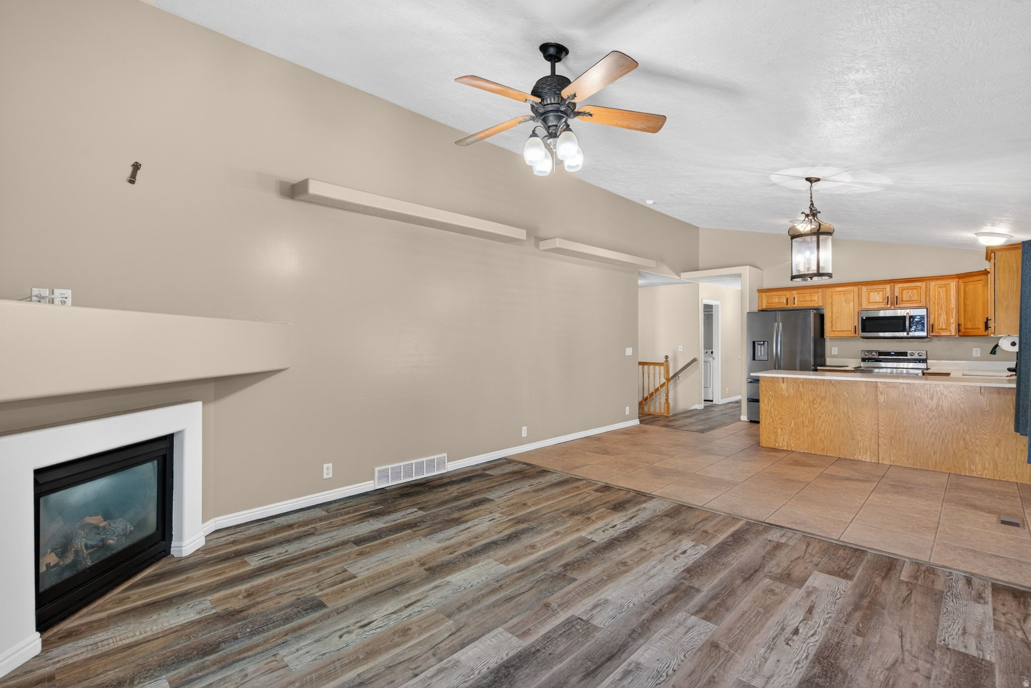 ROBERTS - Residential