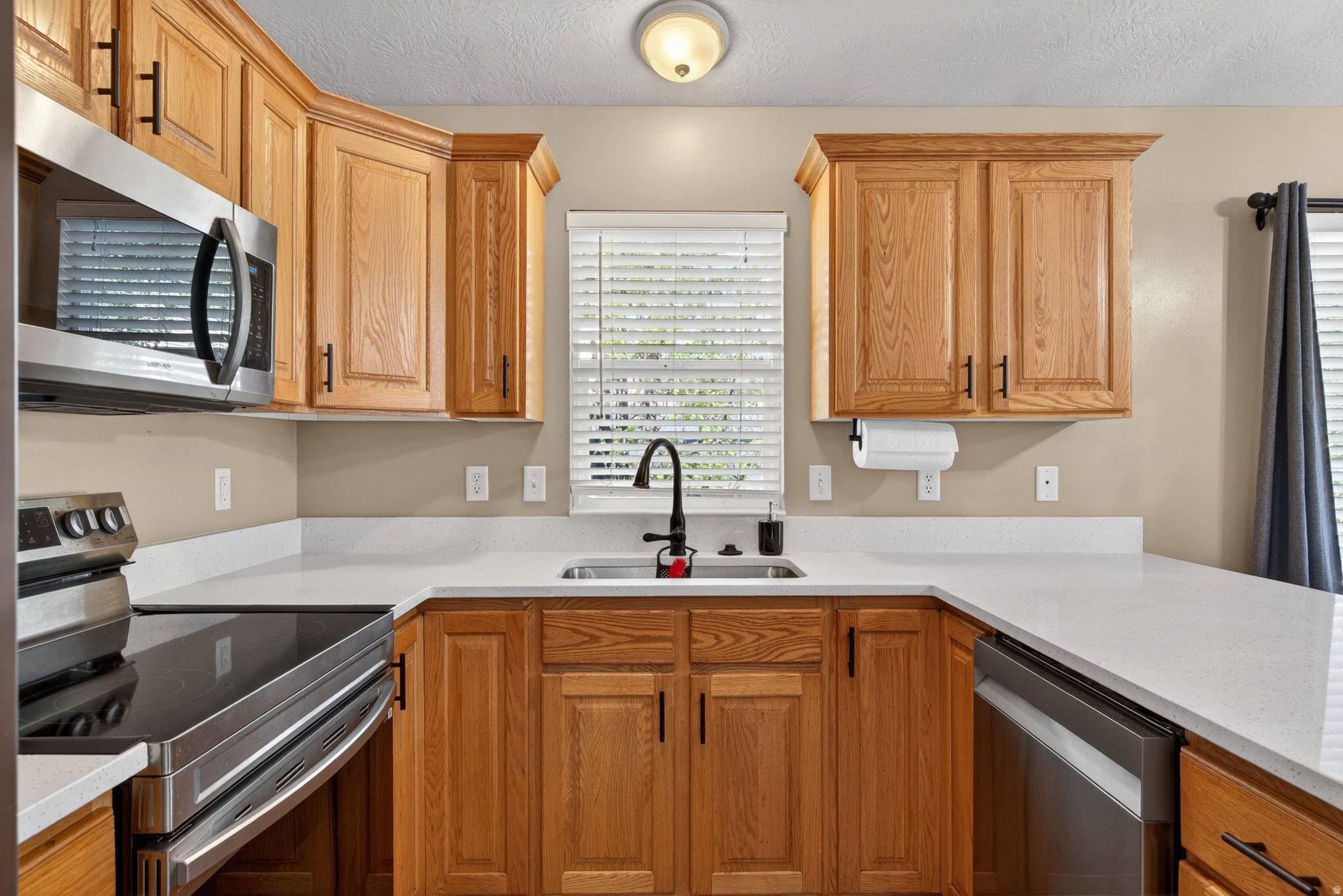 ROBERTS - Residential