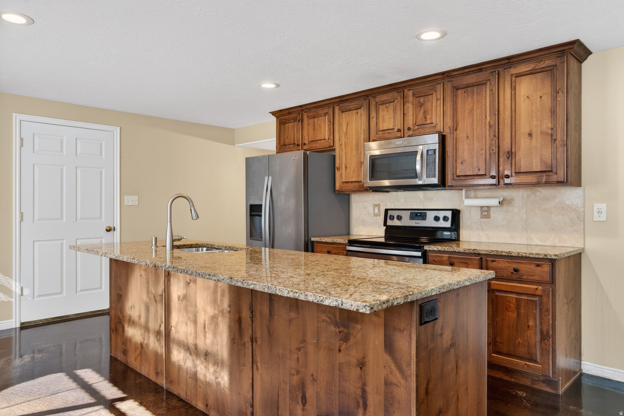 ROBERTS - Residential
