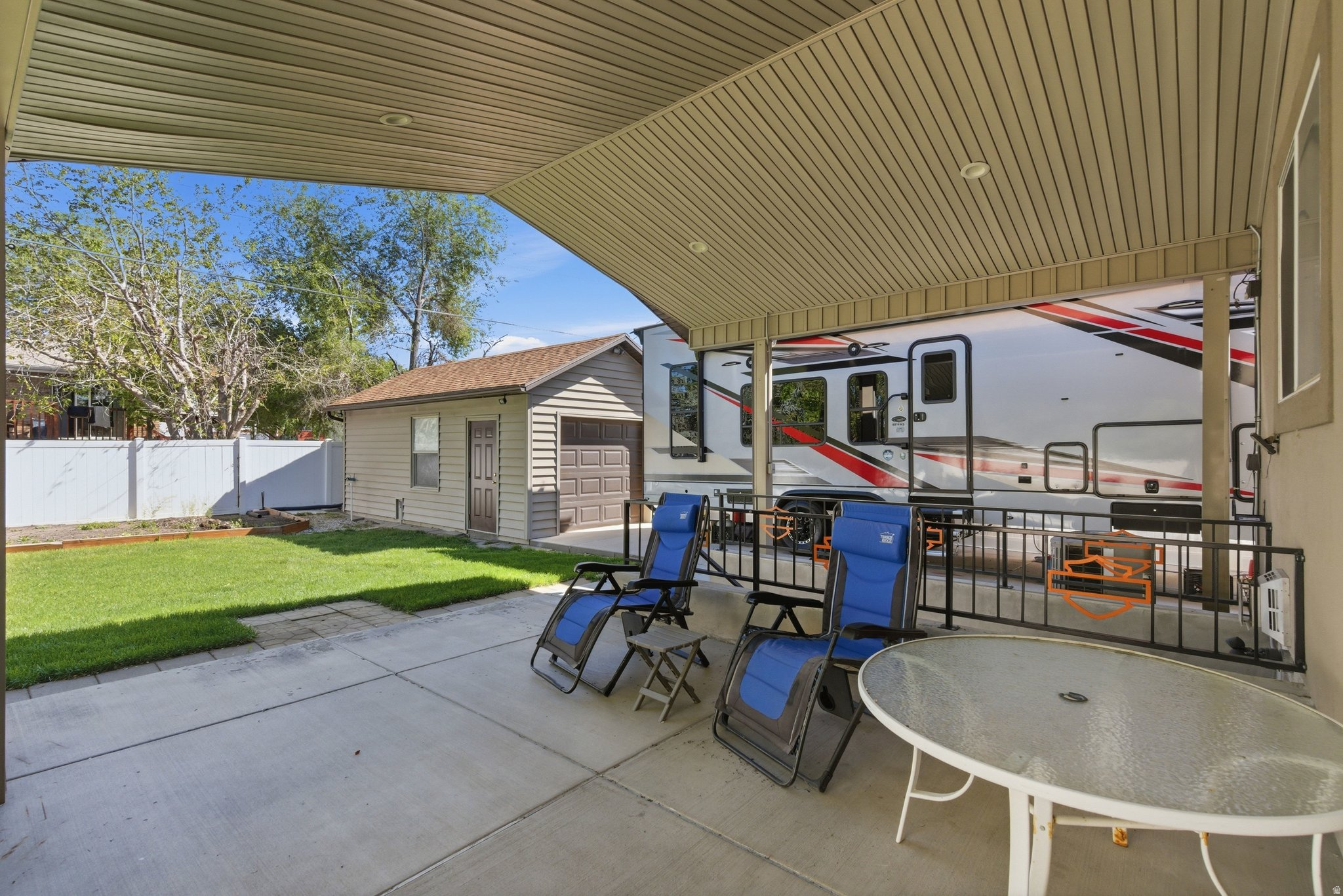 ROBERTS - Residential