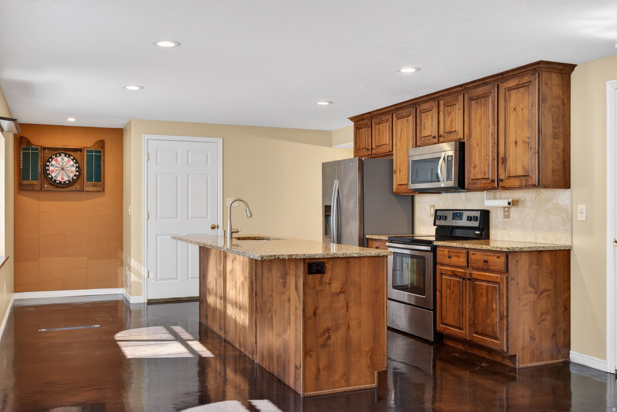 ROBERTS - Residential