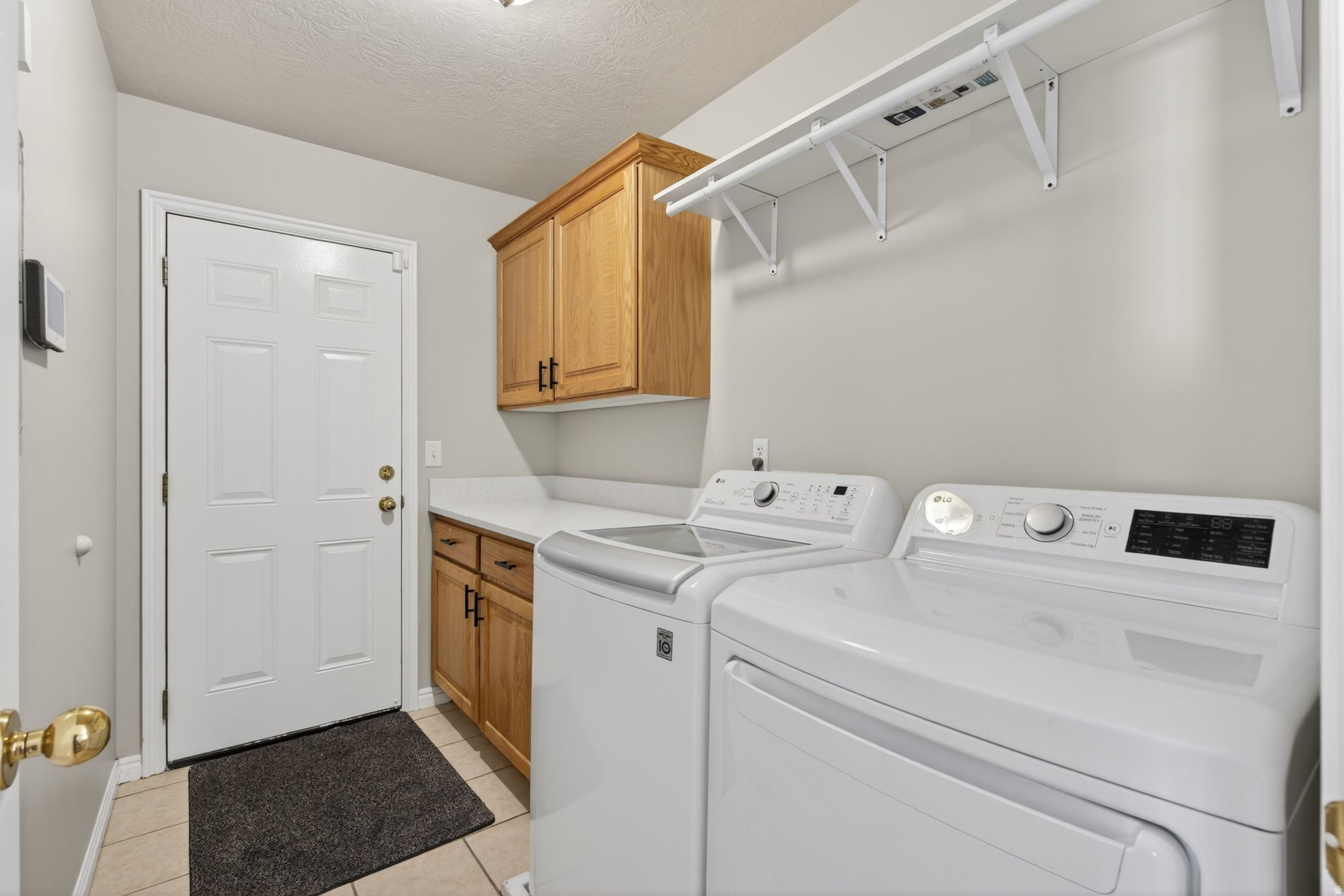 ROBERTS - Residential