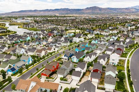 Tiny photo for 10742 S BEACH COMBER WAY #162, South Jordan, UT 84009 (MLS # 2170467)