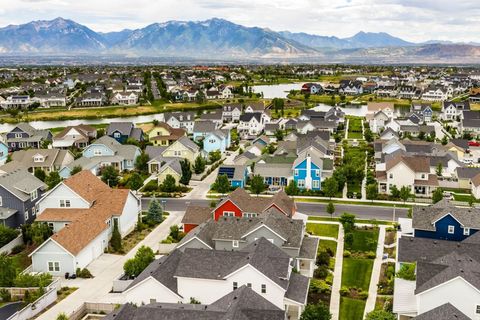 Tiny photo for 10742 S BEACH COMBER WAY #162, South Jordan, UT 84009 (MLS # 2170467)