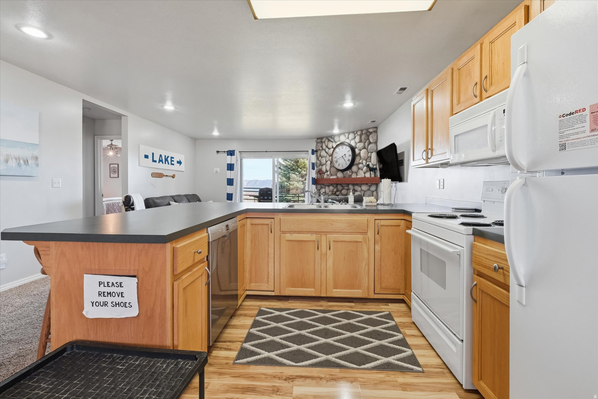 HARBOR VILLAGE - Residential