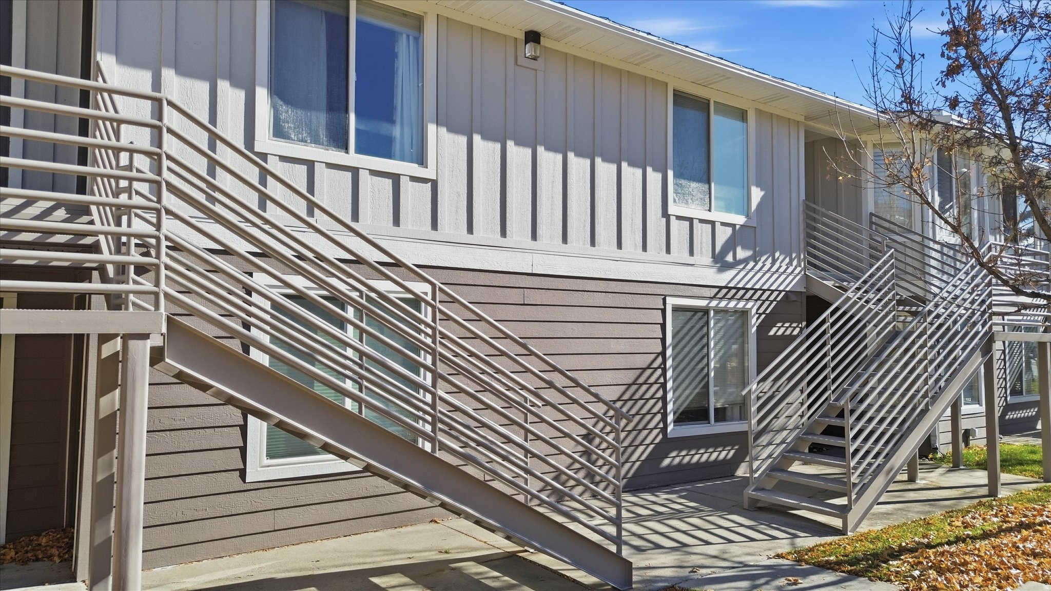 HARBOR VILLAGE - Residential