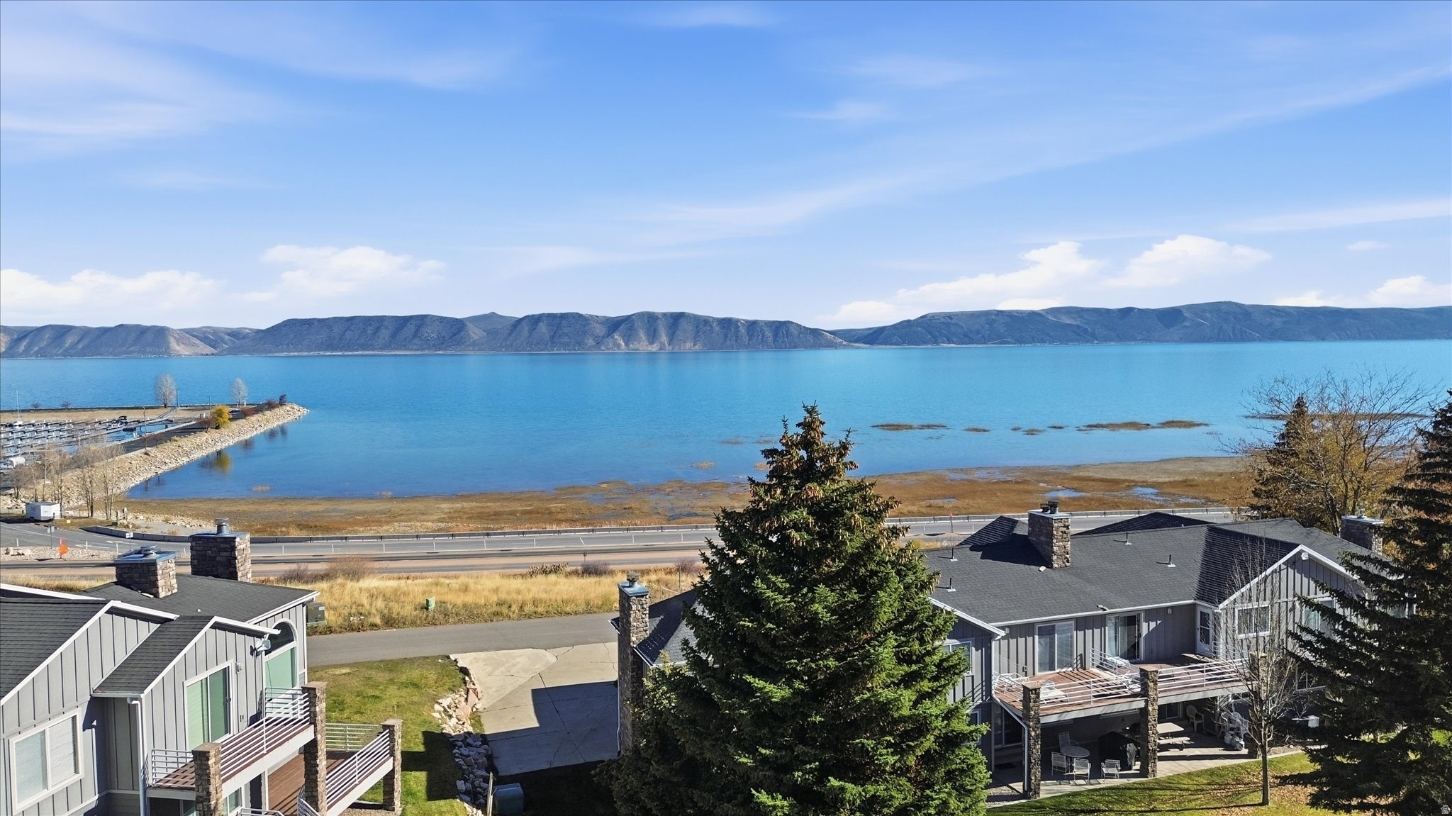 HARBOR VILLAGE - Residential