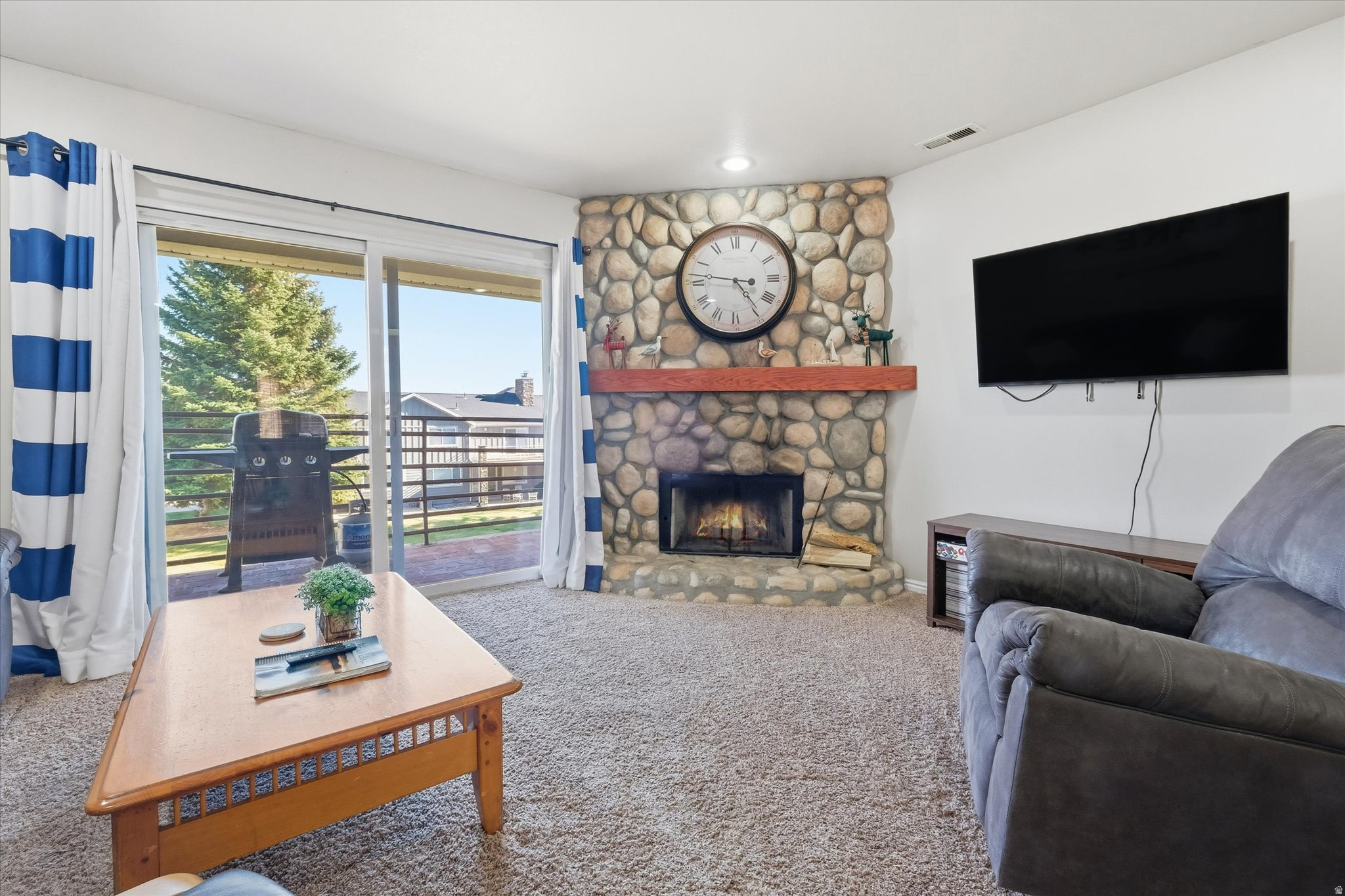 HARBOR VILLAGE - Residential