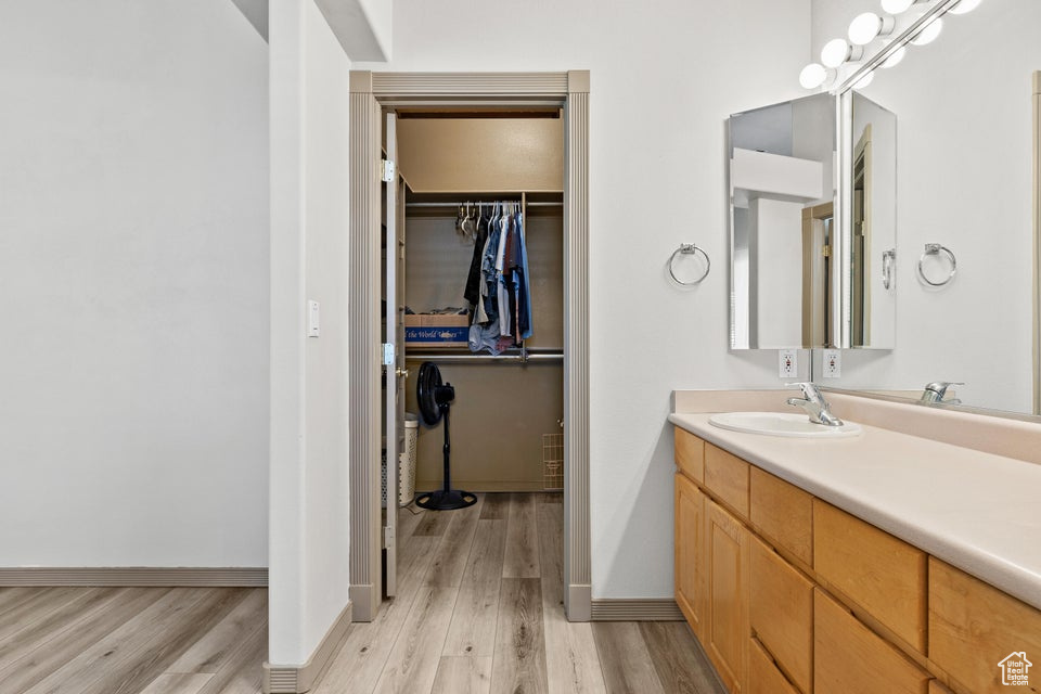 RIVERWOOD TOWNHOMES - Residential