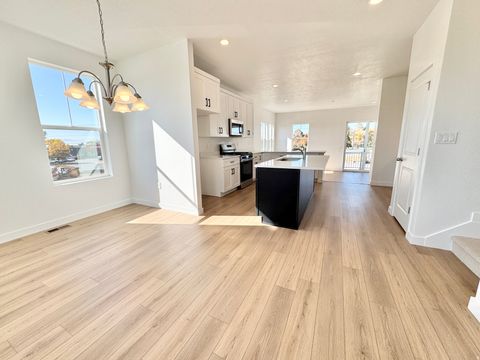 Tiny photo for 1652 N 1600 W, Layton, UT 84041 (MLS # 2125020)