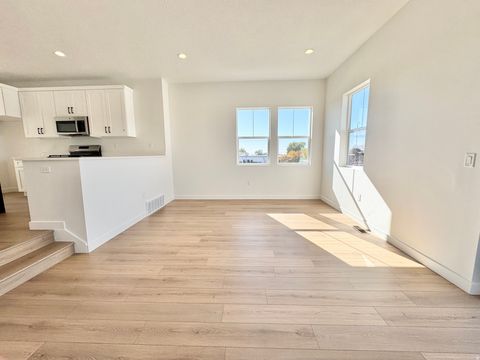 Tiny photo for 1652 N 1600 W, Layton, UT 84041 (MLS # 2125020)