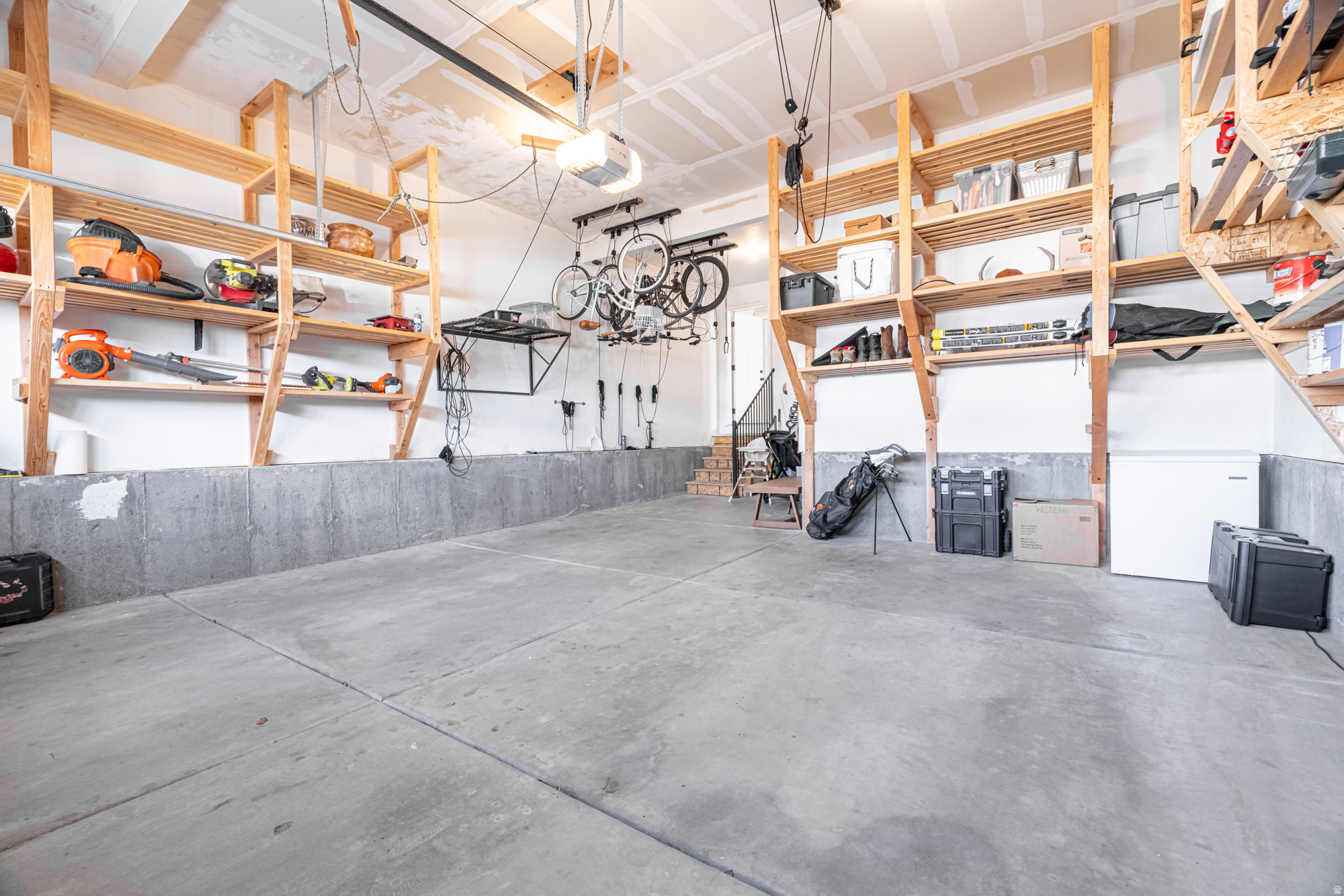 CREEK RIDGE - Residential