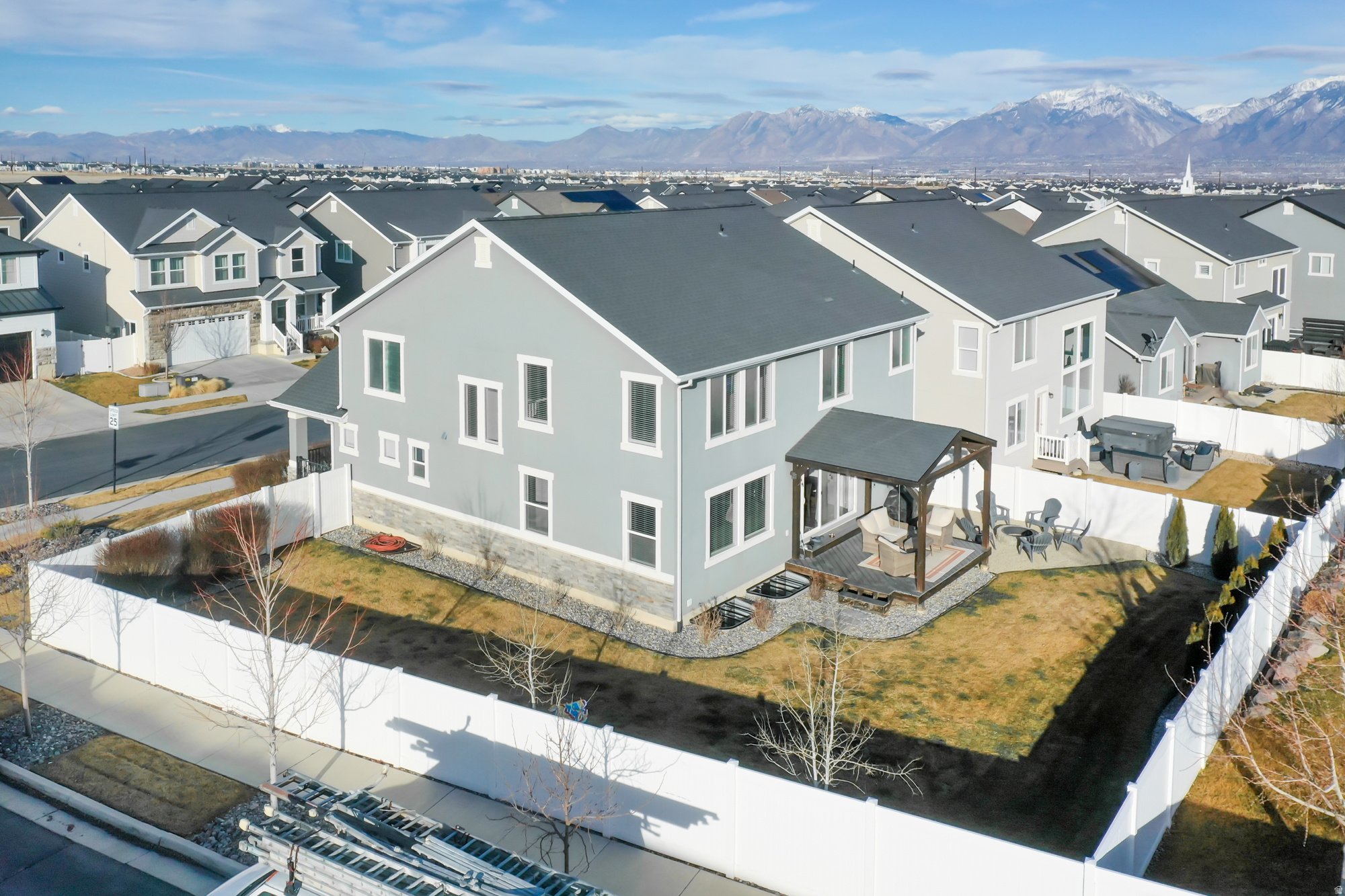 CREEK RIDGE - Residential