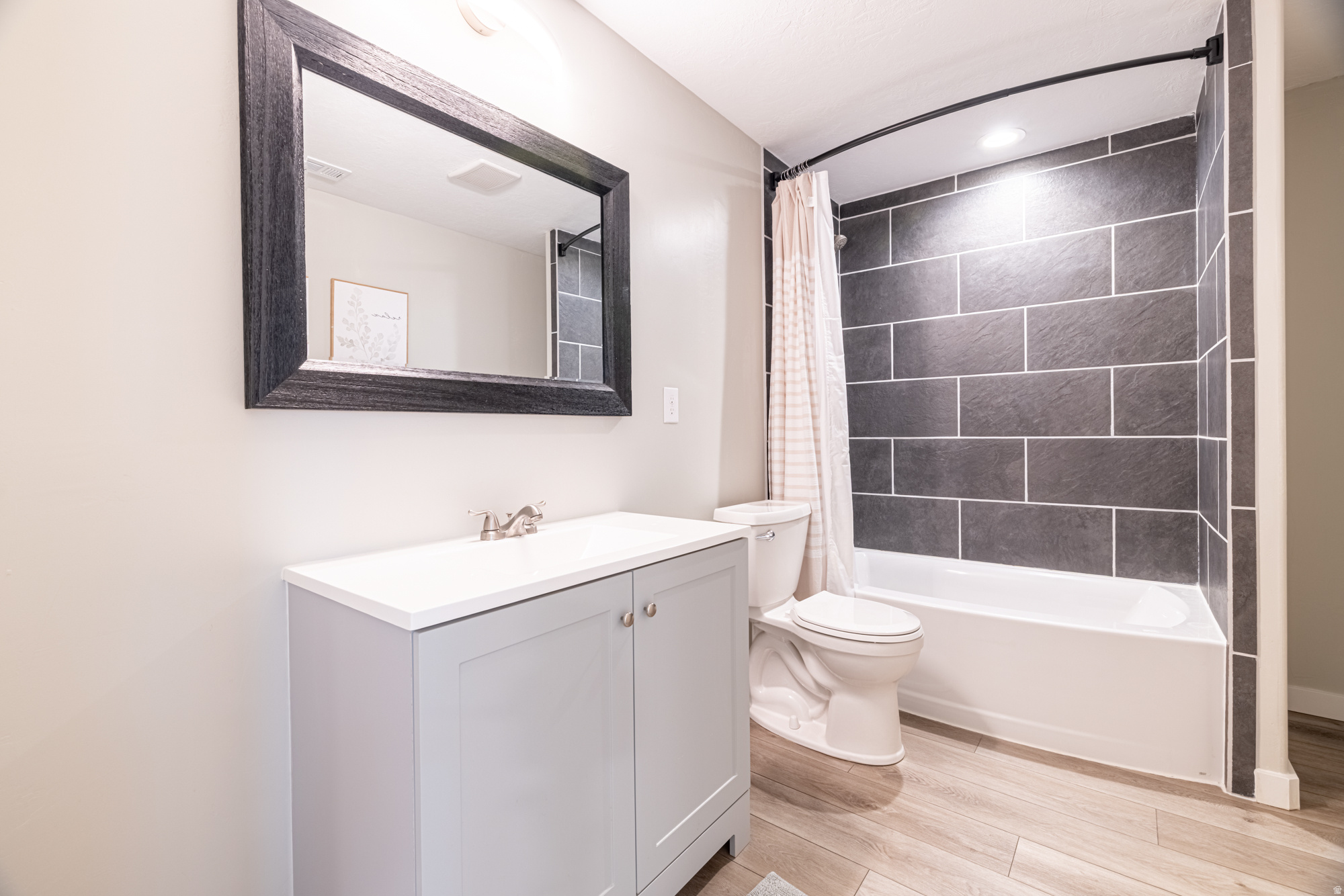 CREEK RIDGE - Residential