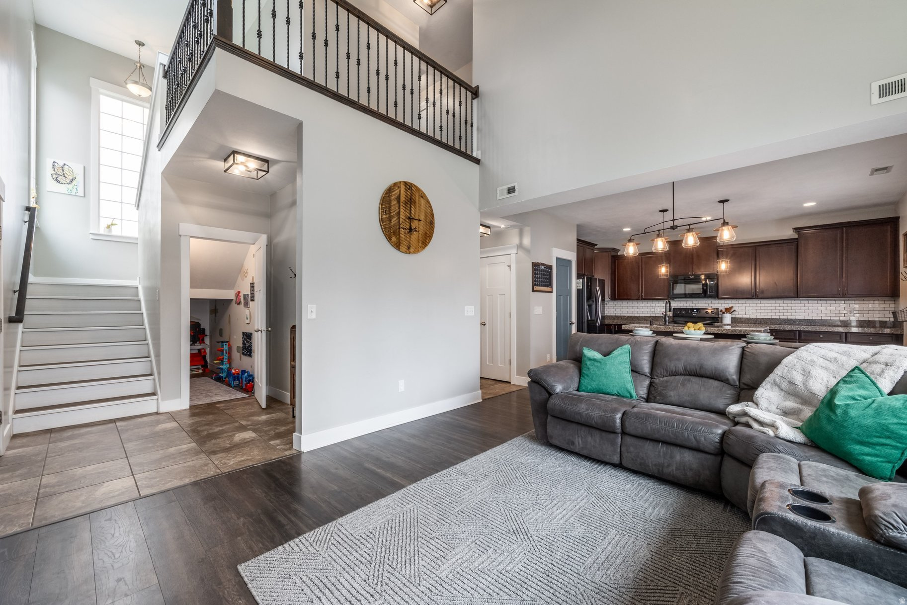 RESIDENCES AT PARK AVENUE - Residential