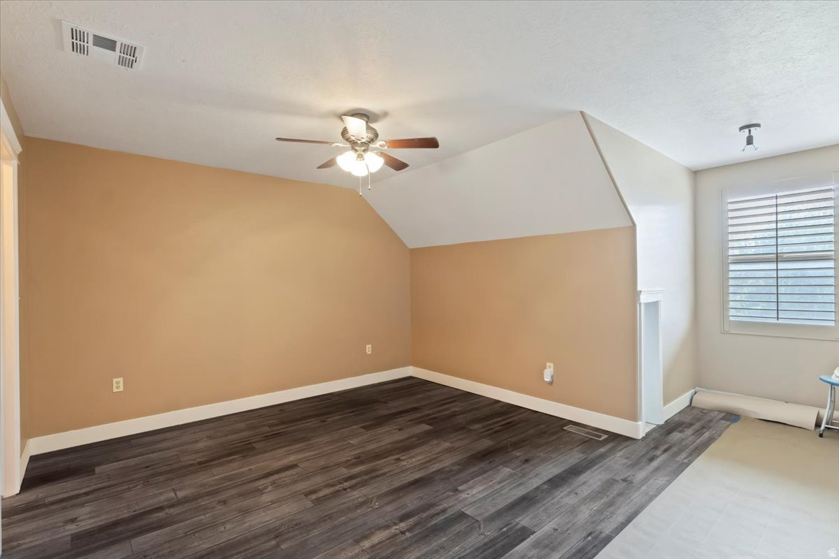 FLINT FARMS ESTATES - Residential