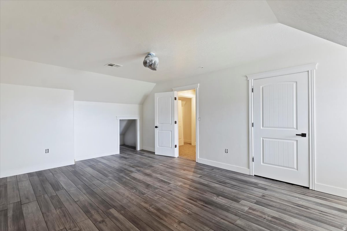 FLINT FARMS ESTATES - Residential