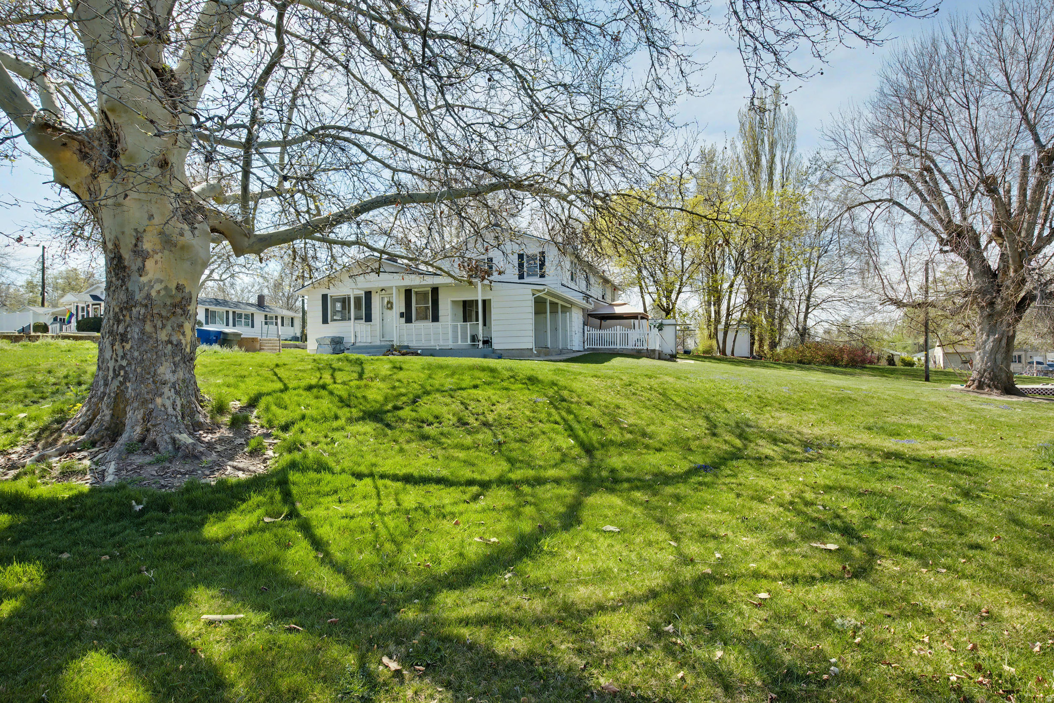 GRANDVIEW ACRES - Residential