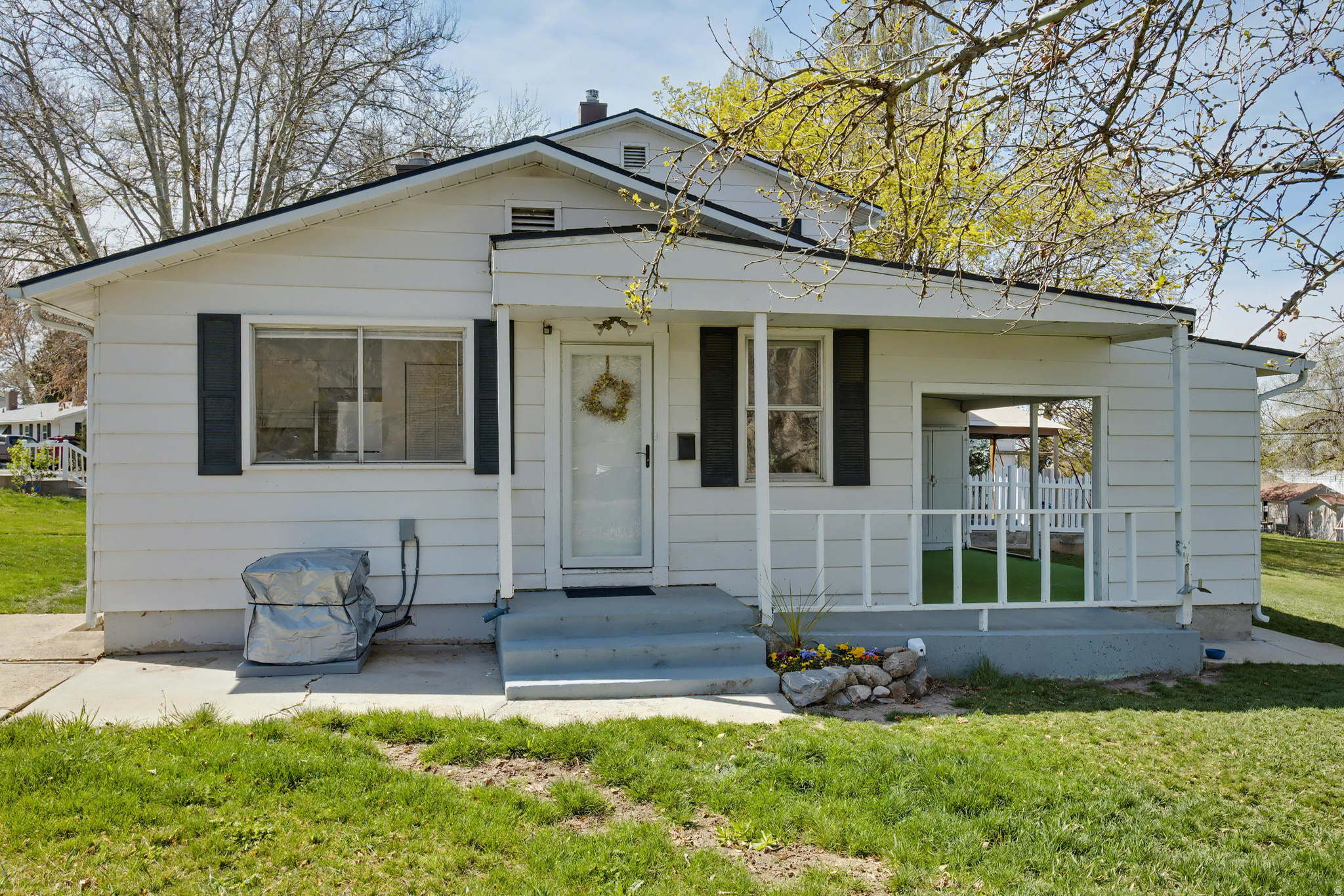 GRANDVIEW ACRES - Residential