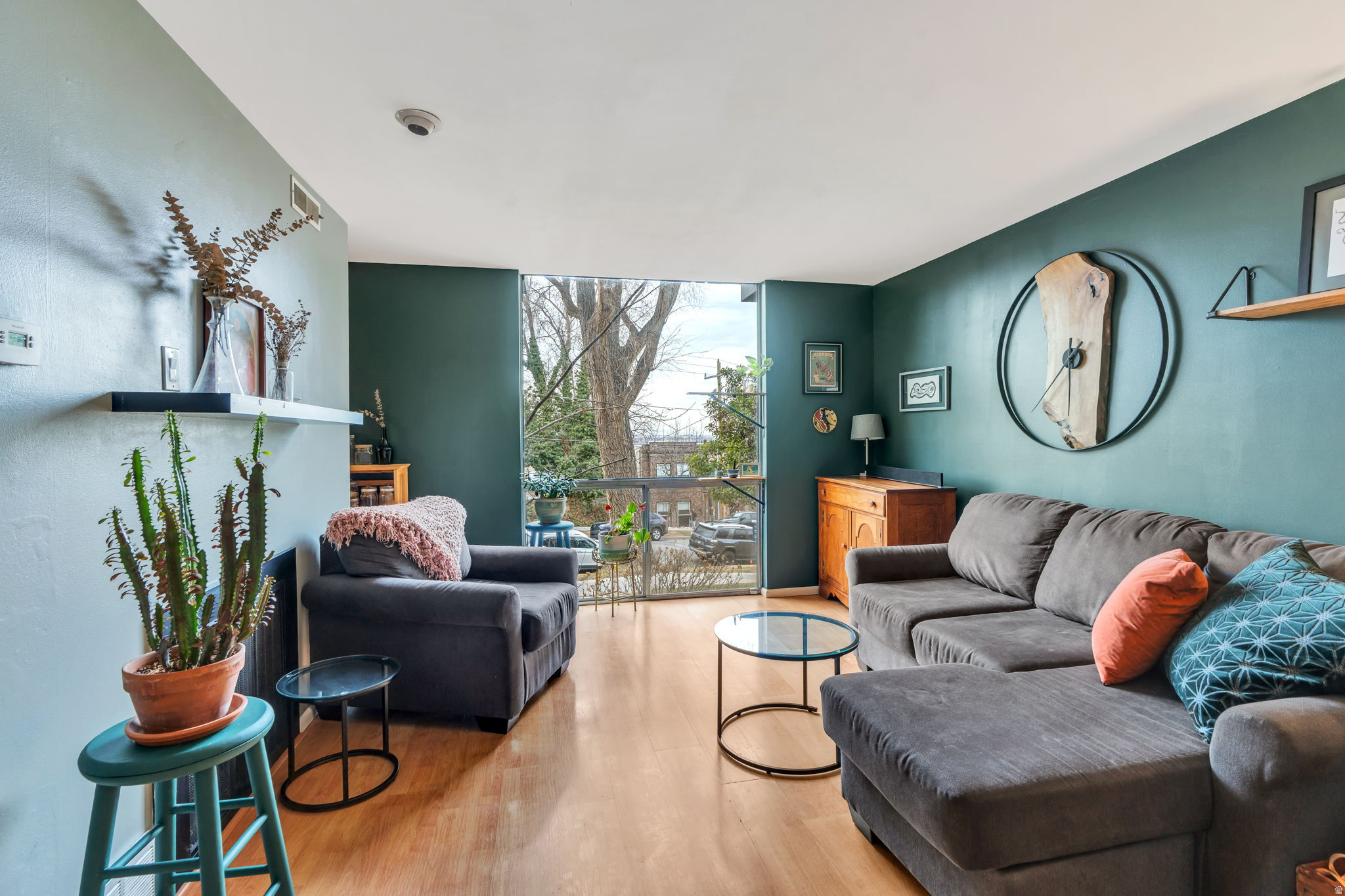 CAPITOL GARDENS - Residential