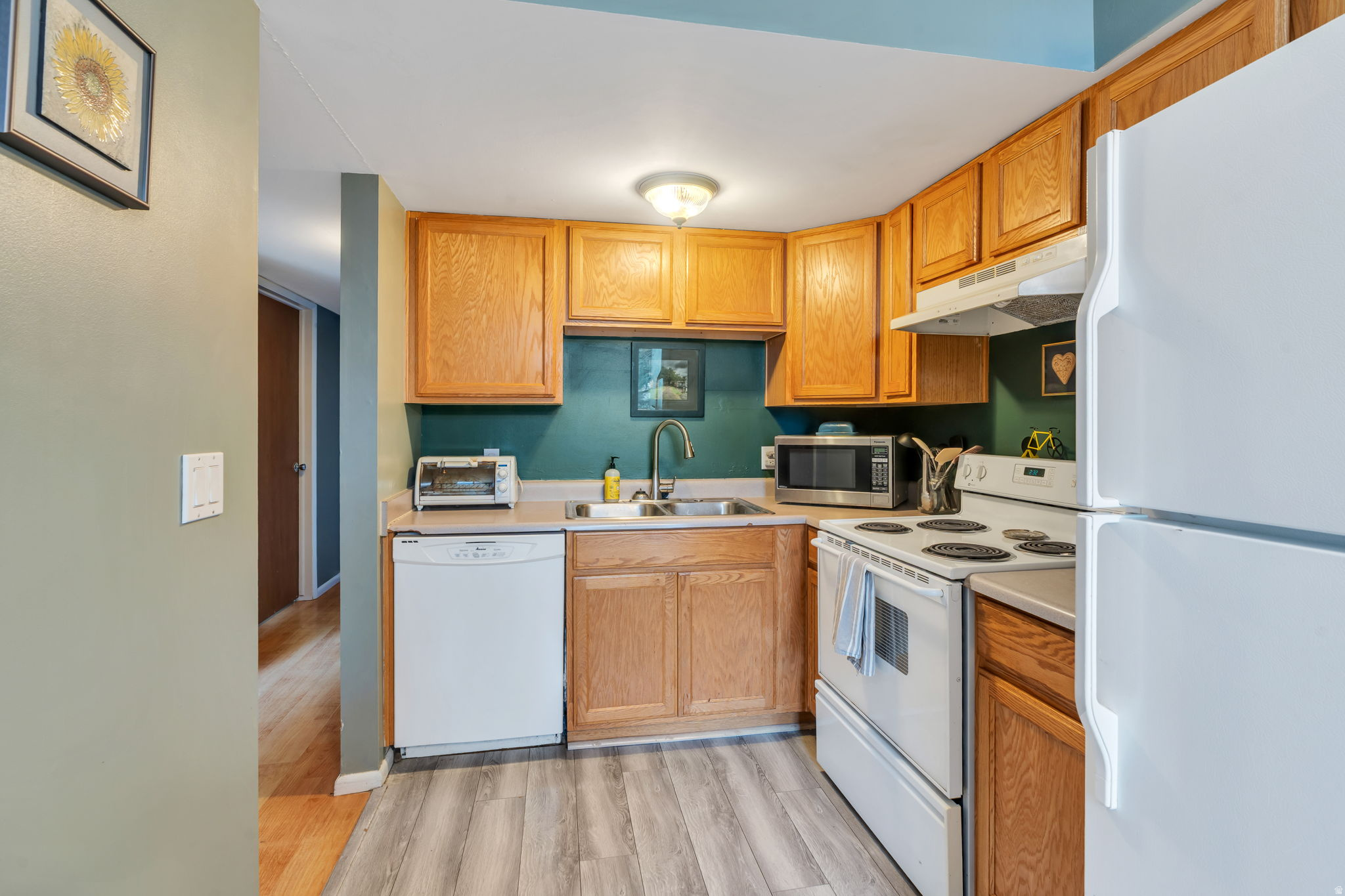 CAPITOL GARDENS - Residential