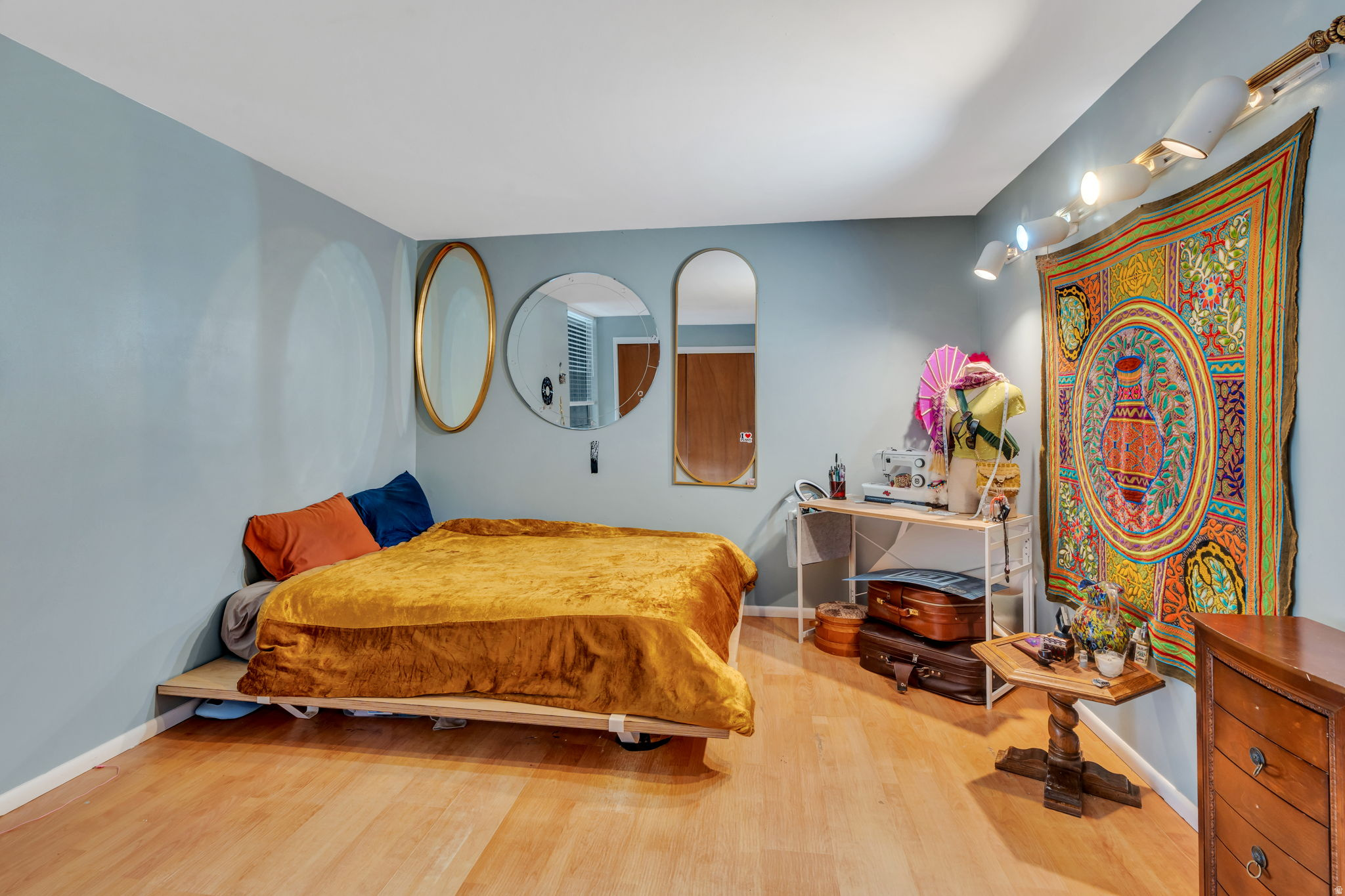 CAPITOL GARDENS - Residential