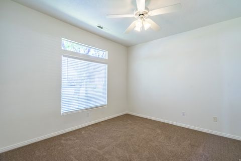 Tiny photo for 866 W SANDPIPER PL, Washington, UT 84780 (MLS # 2147129)