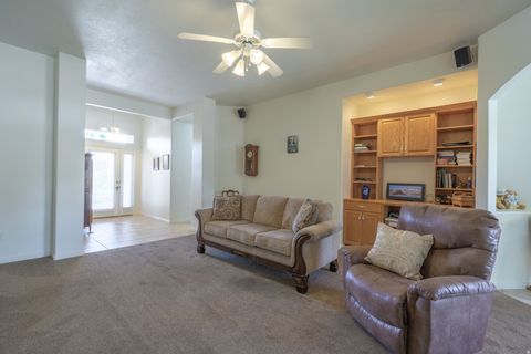 Tiny photo for 866 W SANDPIPER PL, Washington, UT 84780 (MLS # 2147129)