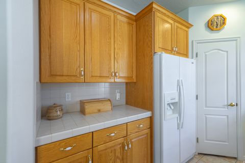 Tiny photo for 866 W SANDPIPER PL, Washington, UT 84780 (MLS # 2147129)