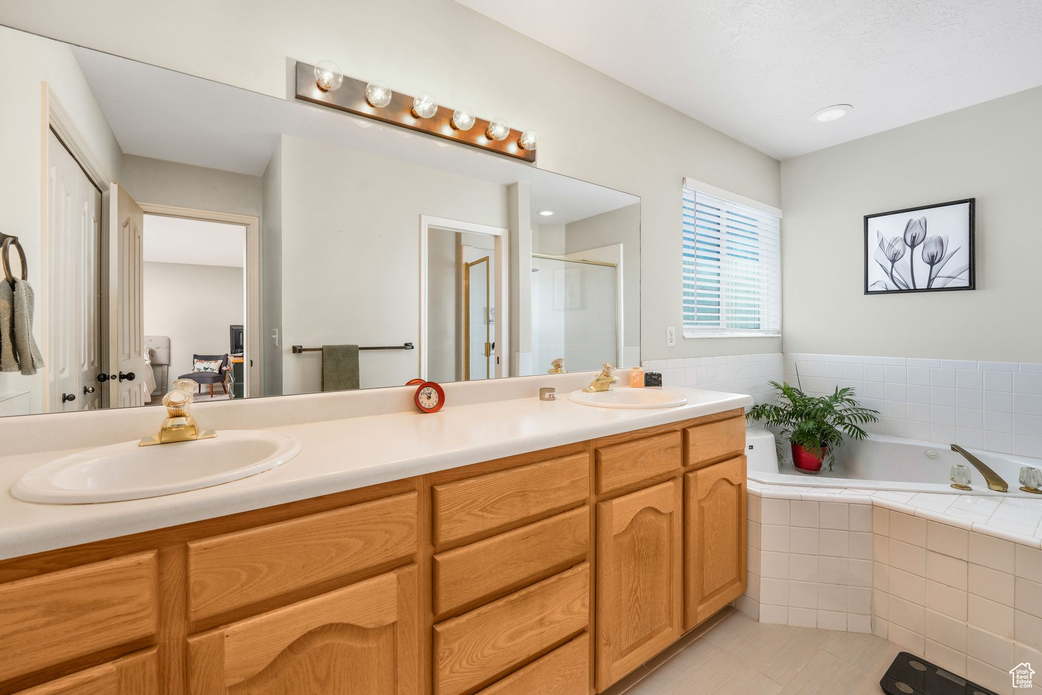 RIVER PARK ESTATES - Residential