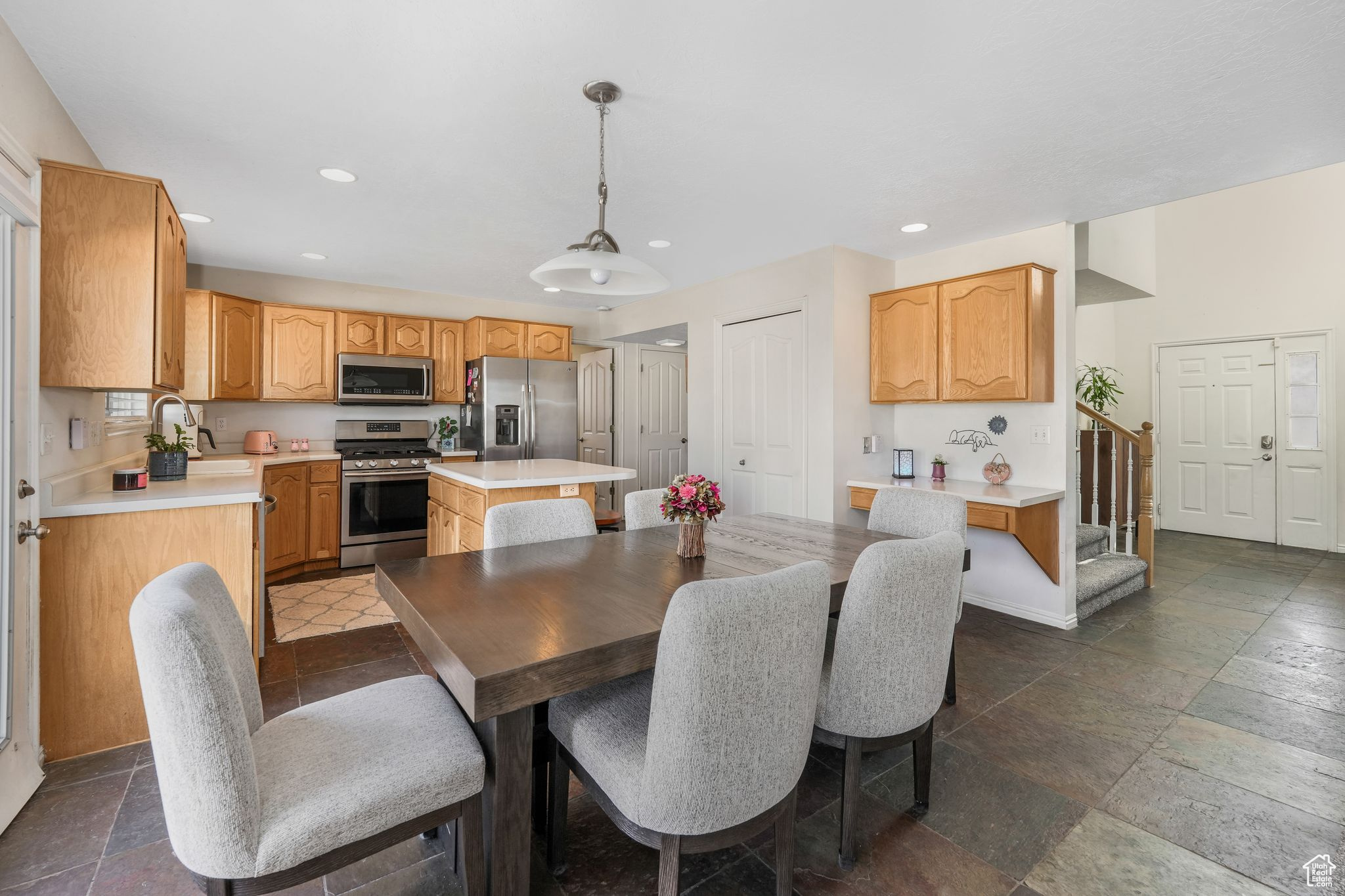 RIVER PARK ESTATES - Residential