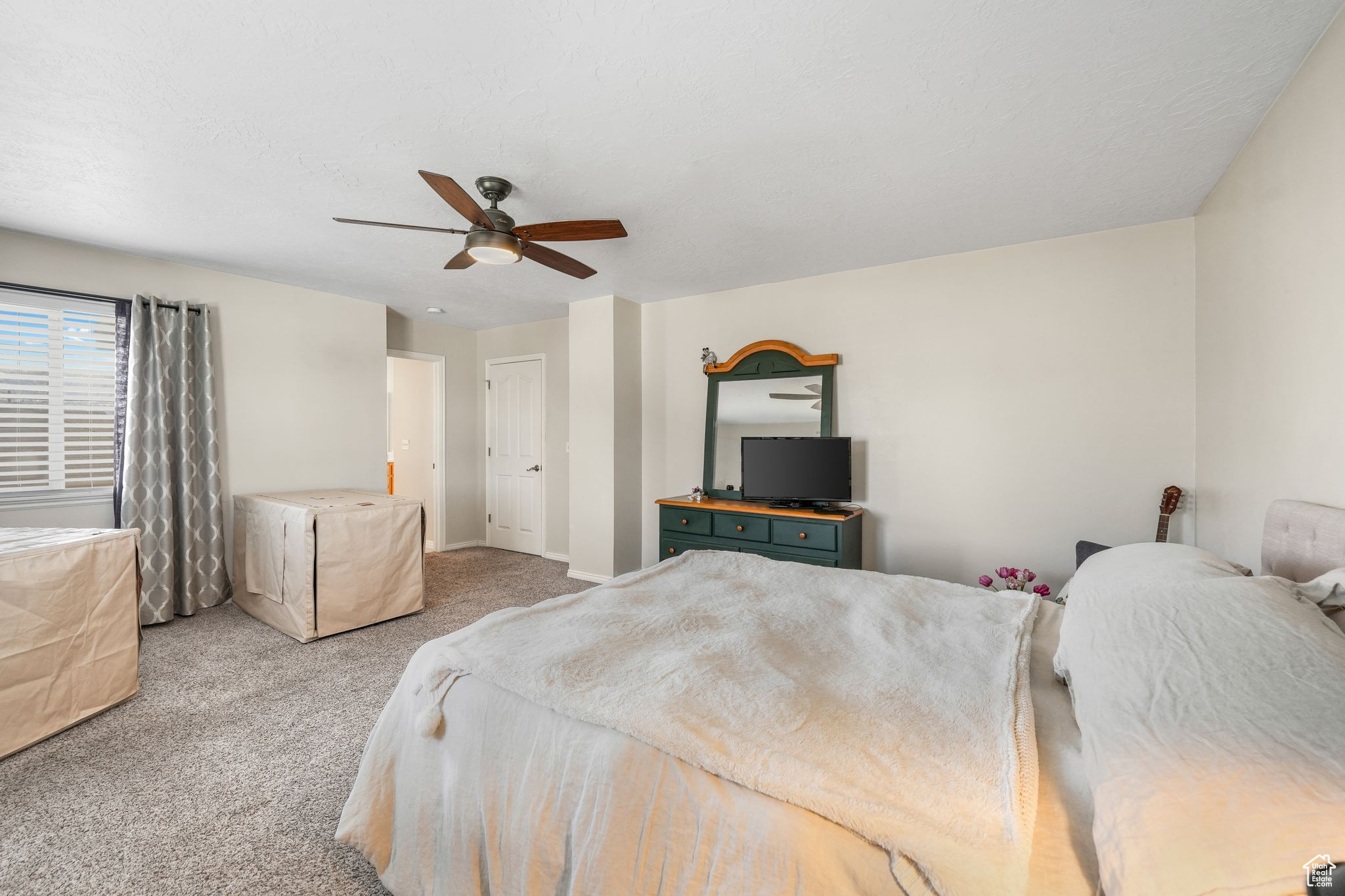 RIVER PARK ESTATES - Residential
