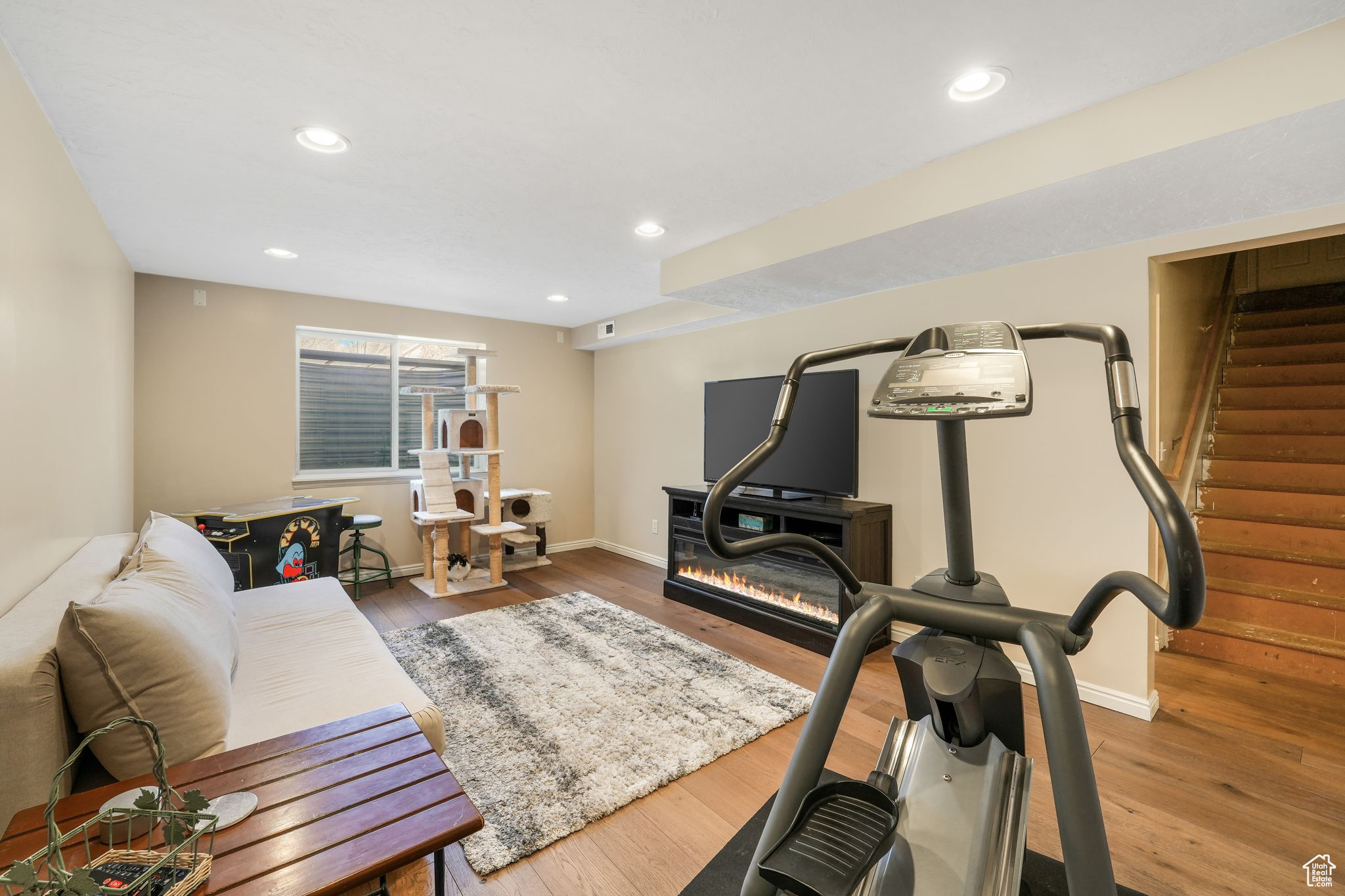 RIVER PARK ESTATES - Residential
