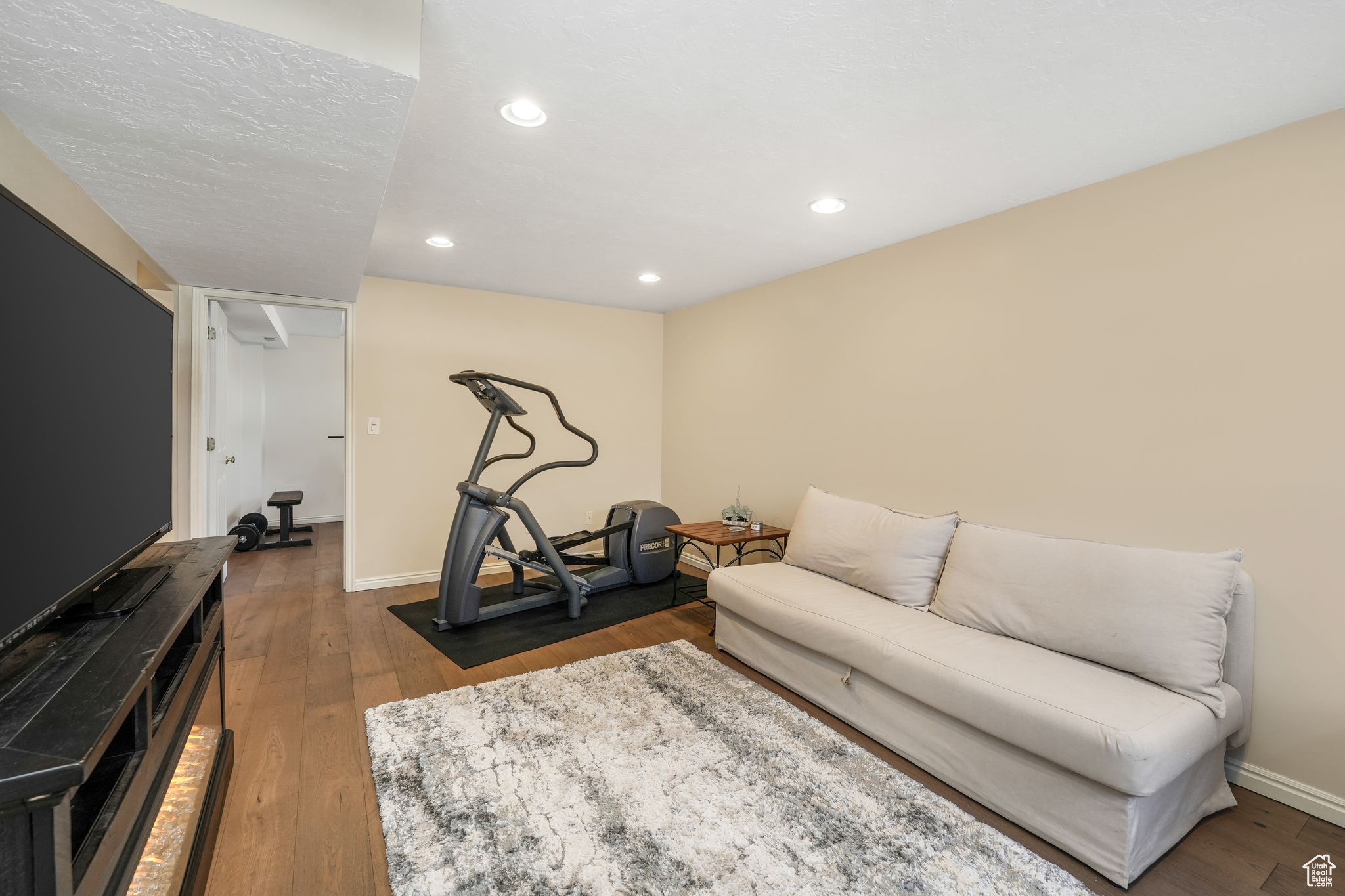 RIVER PARK ESTATES - Residential
