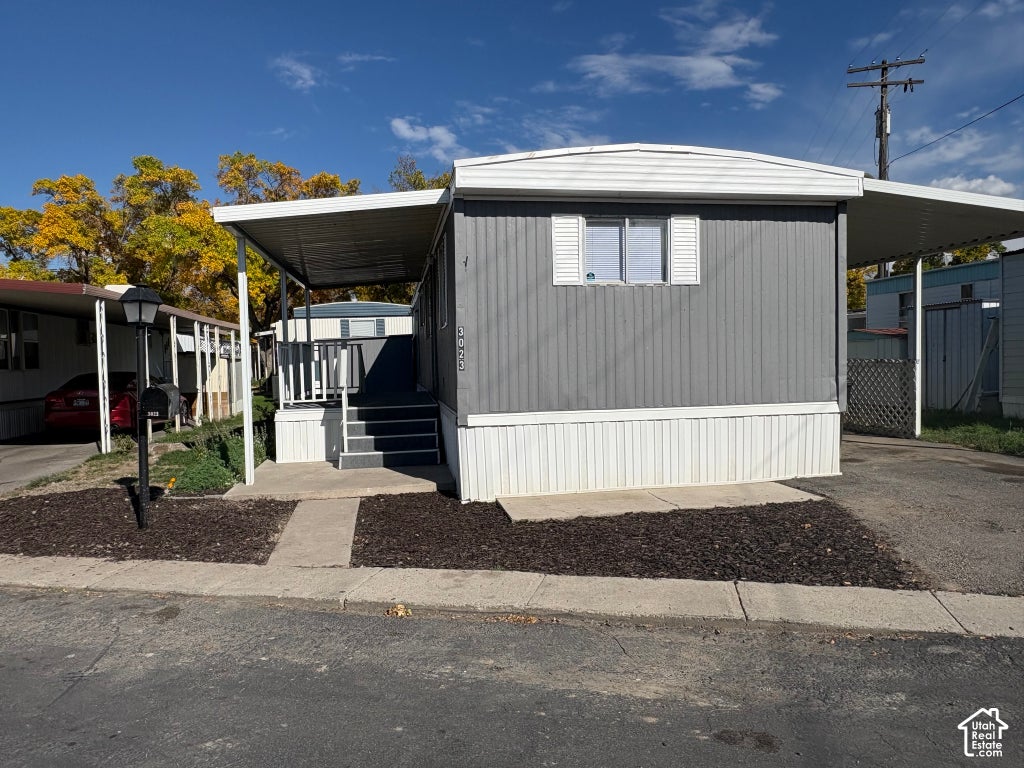 Photo of 3023 S CONSTITUTION DR W, West Valley City, UT 84119 (MLS # 2190484)