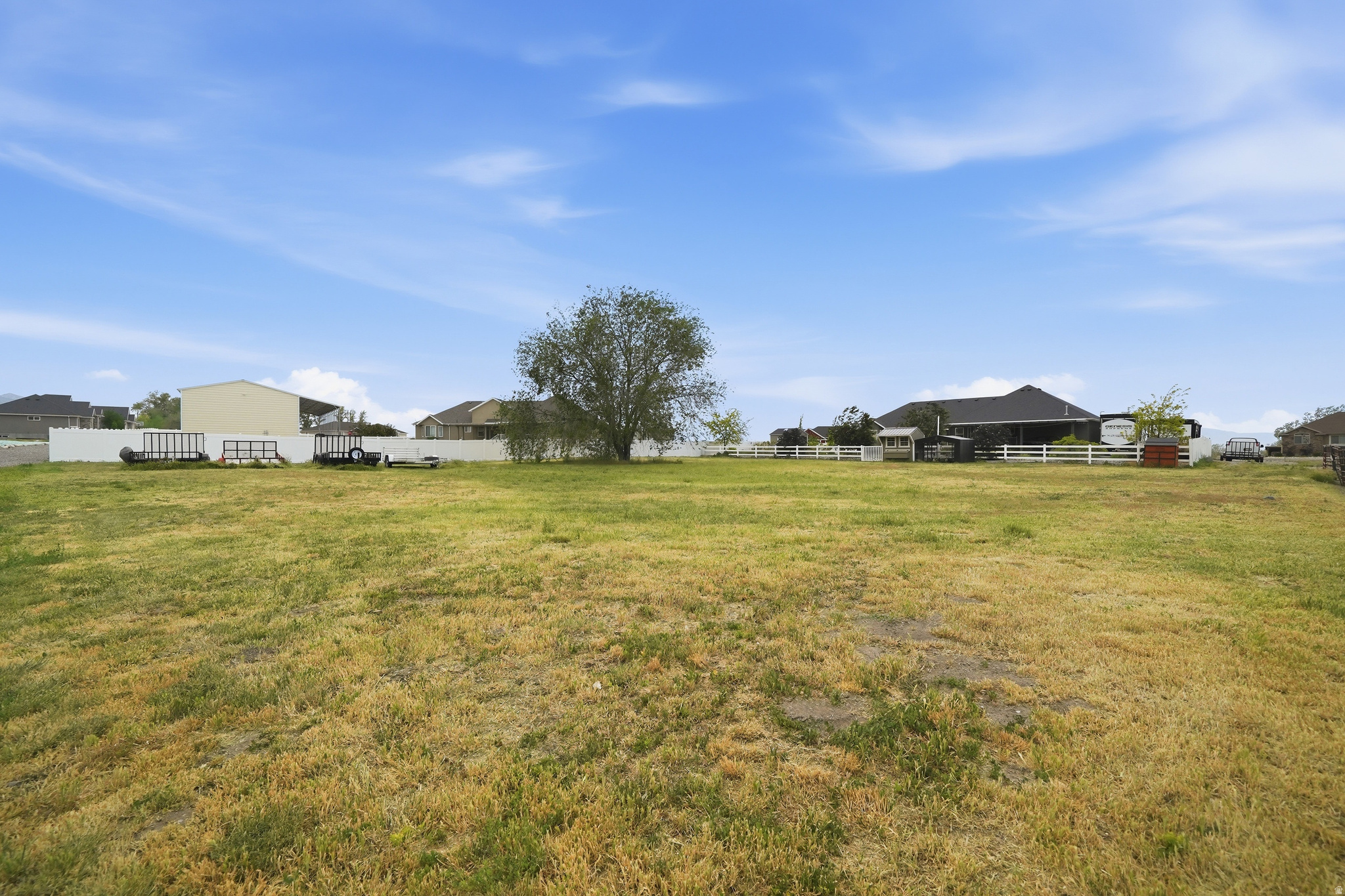 BRIDLE WALK ACRES - Residential