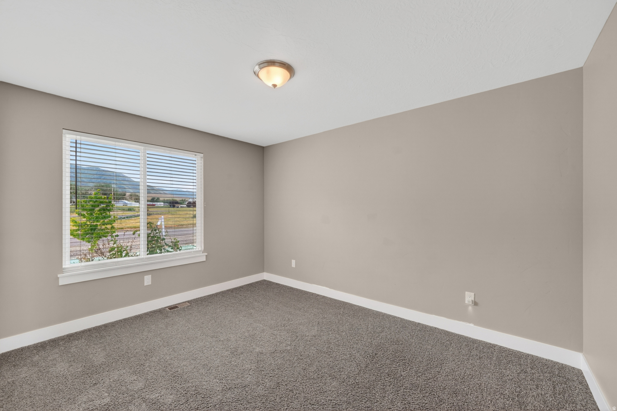 BRIDLE WALK ACRES - Residential