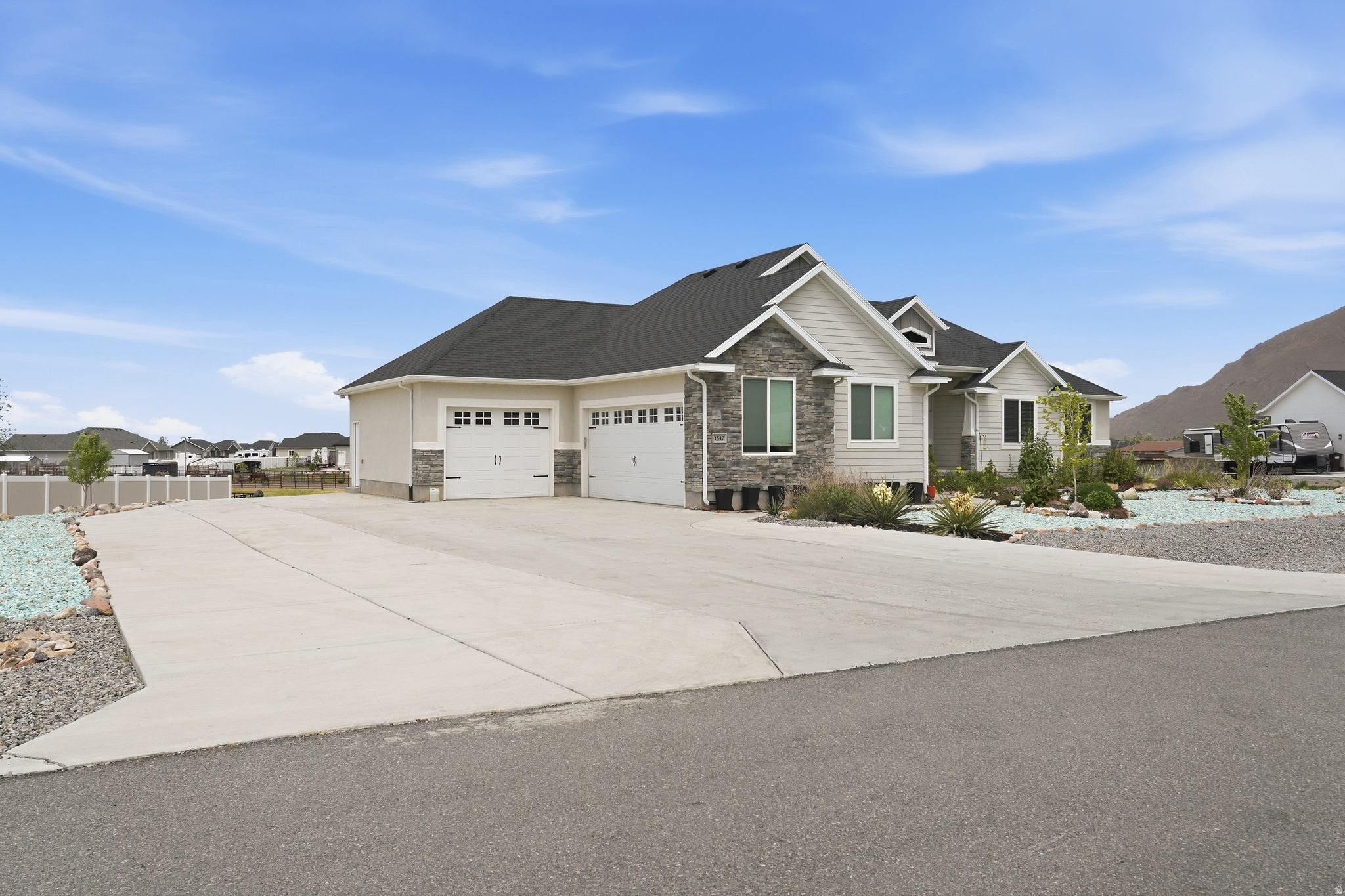 BRIDLE WALK ACRES - Residential