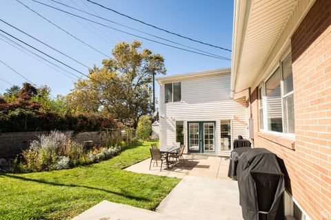 Tiny photo for 630 E 1800 S, Bountiful, UT 84010 (MLS # 2118595)
