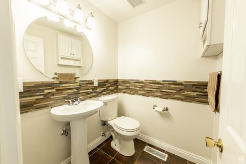 Tiny photo for 630 E 1800 S, Bountiful, UT 84010 (MLS # 2118595)