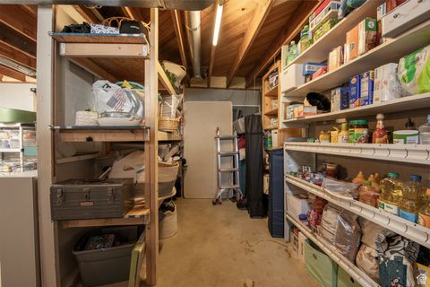 Tiny photo for 630 E 1800 S, Bountiful, UT 84010 (MLS # 2118595)