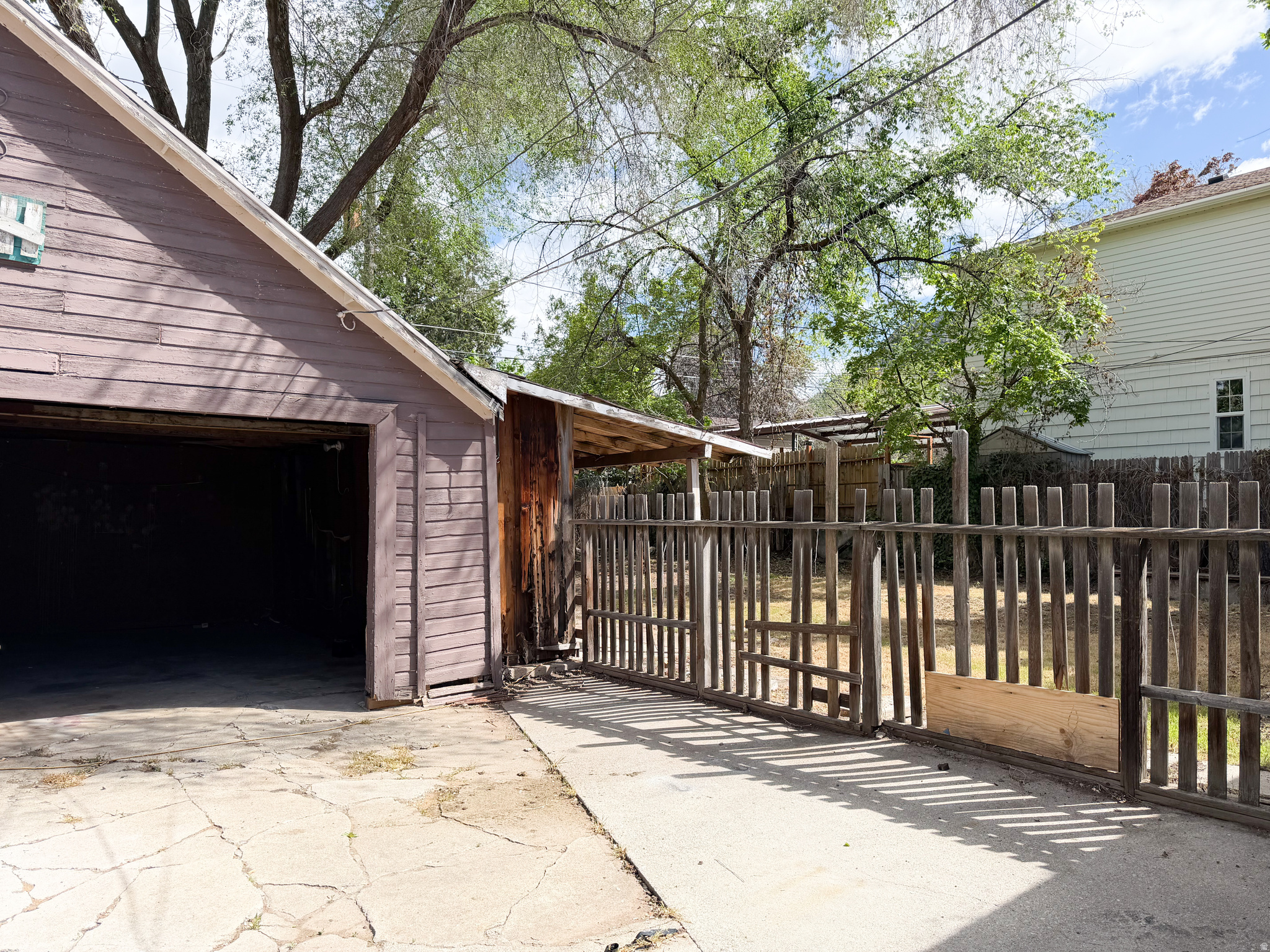 NOB HILL - Residential